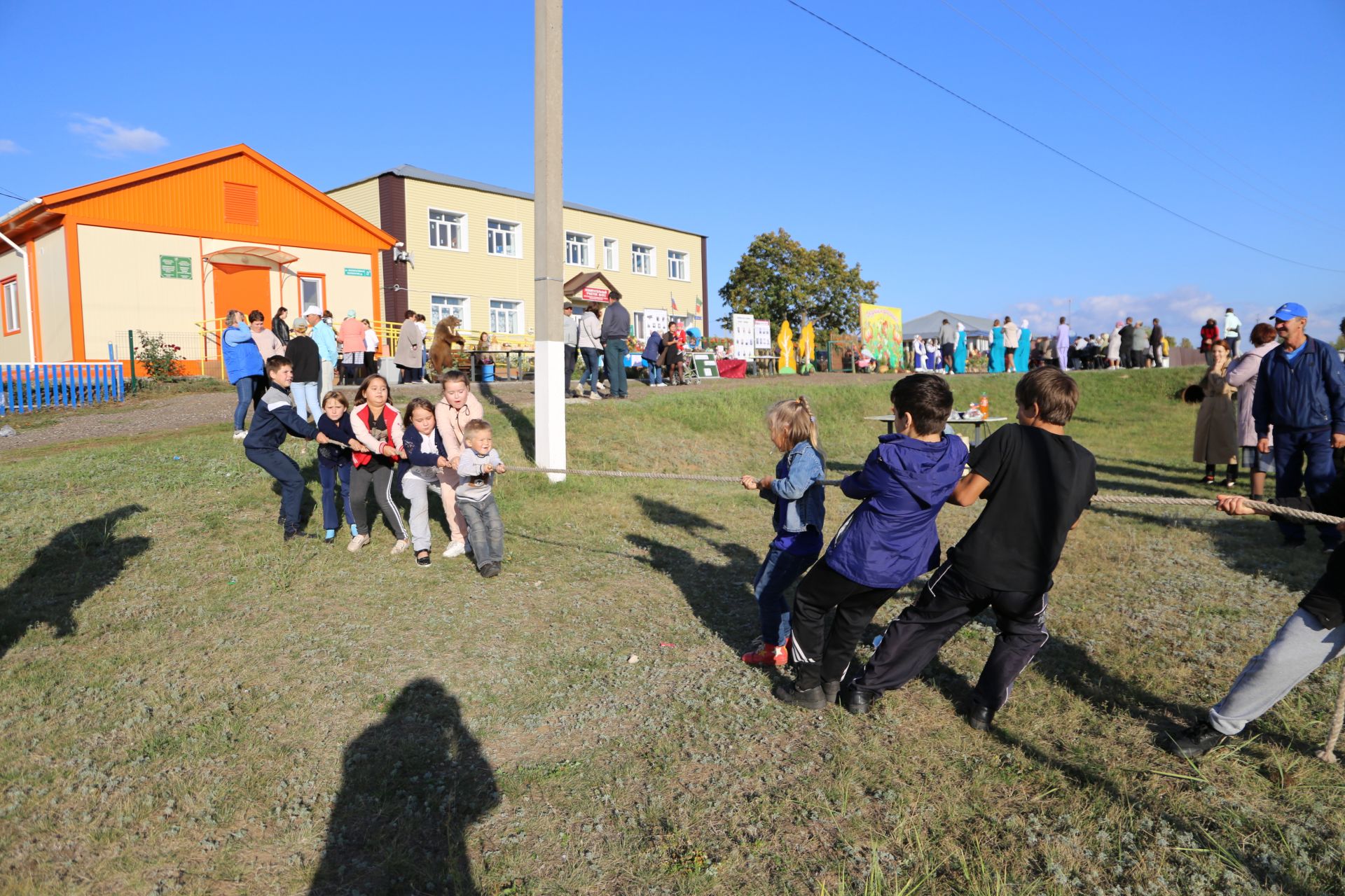 Фоторепортаж: в Лебедино с размахом отпраздновали день села