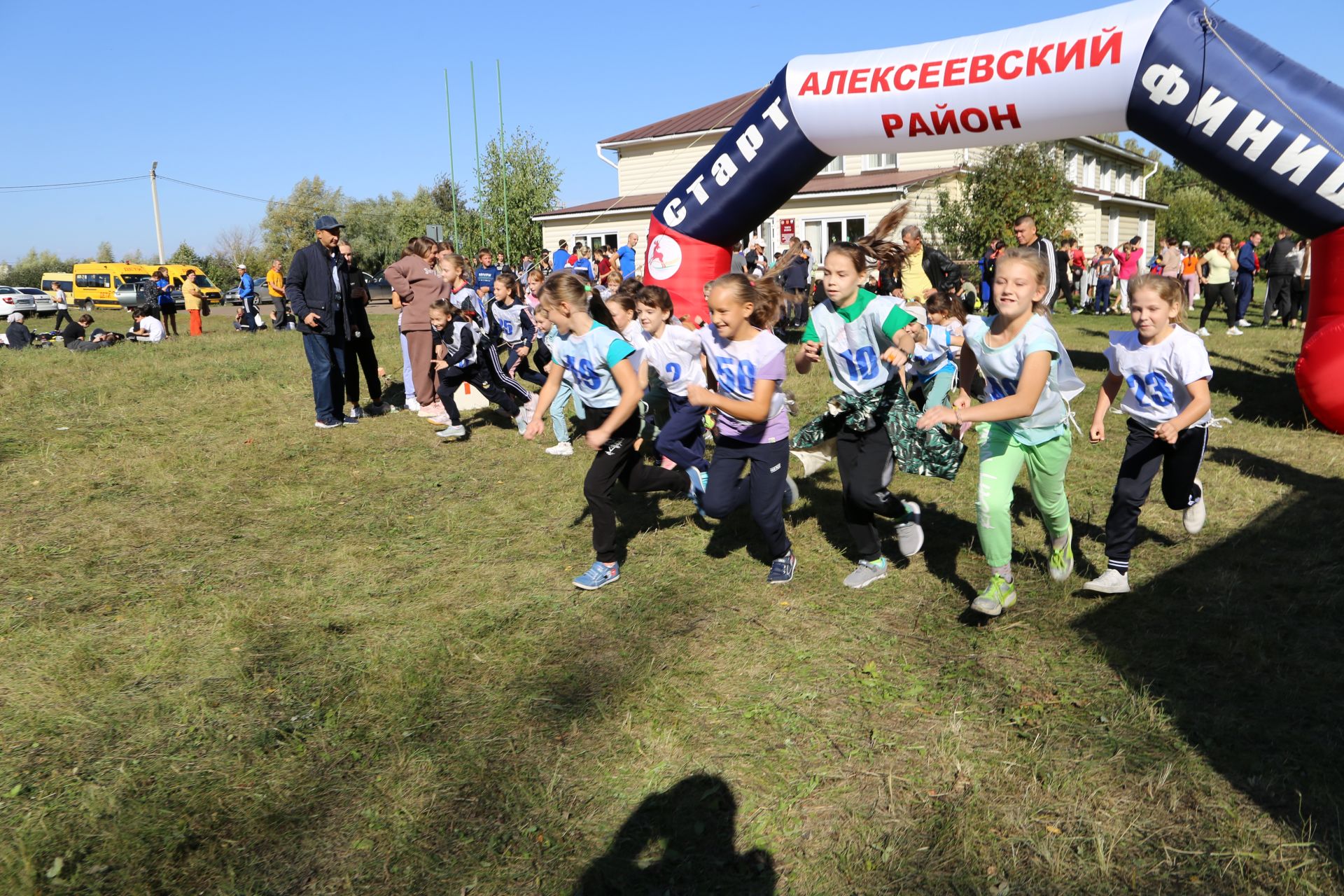 Около четырехсот жителей Алексеевского района приняло участие в «Кроссе нации»