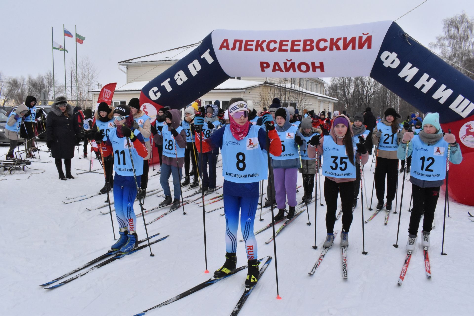 Около двухсот пятидесяти алексеевцев приняли участие в «Лыжне России»