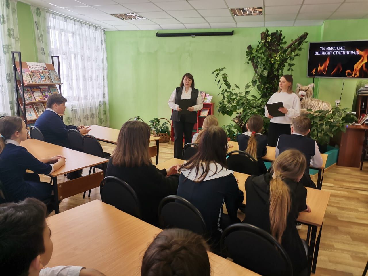 В Центральной детской библиотеке почтили память погибших в Сталинградской битве