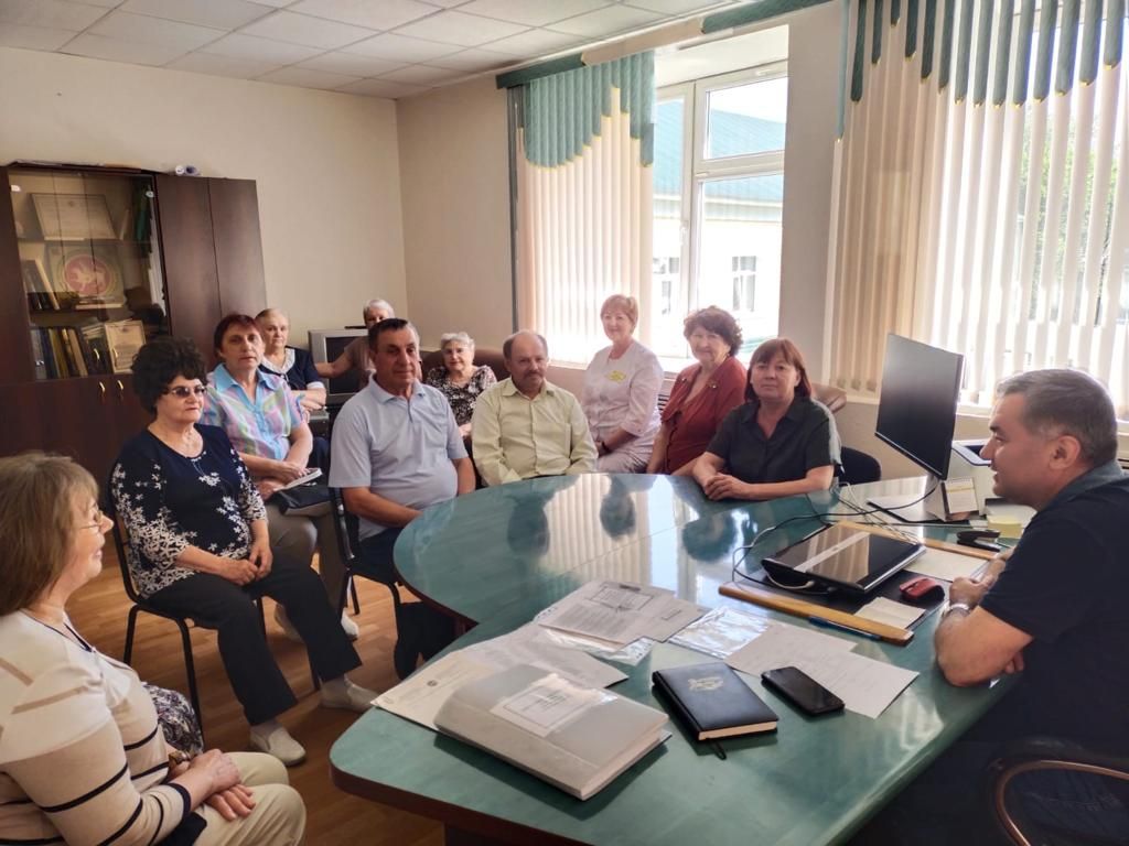 Сотрудники Алексеевской ЦРБ провели диспансеризацию актива совета ветеранов Алексеевского района