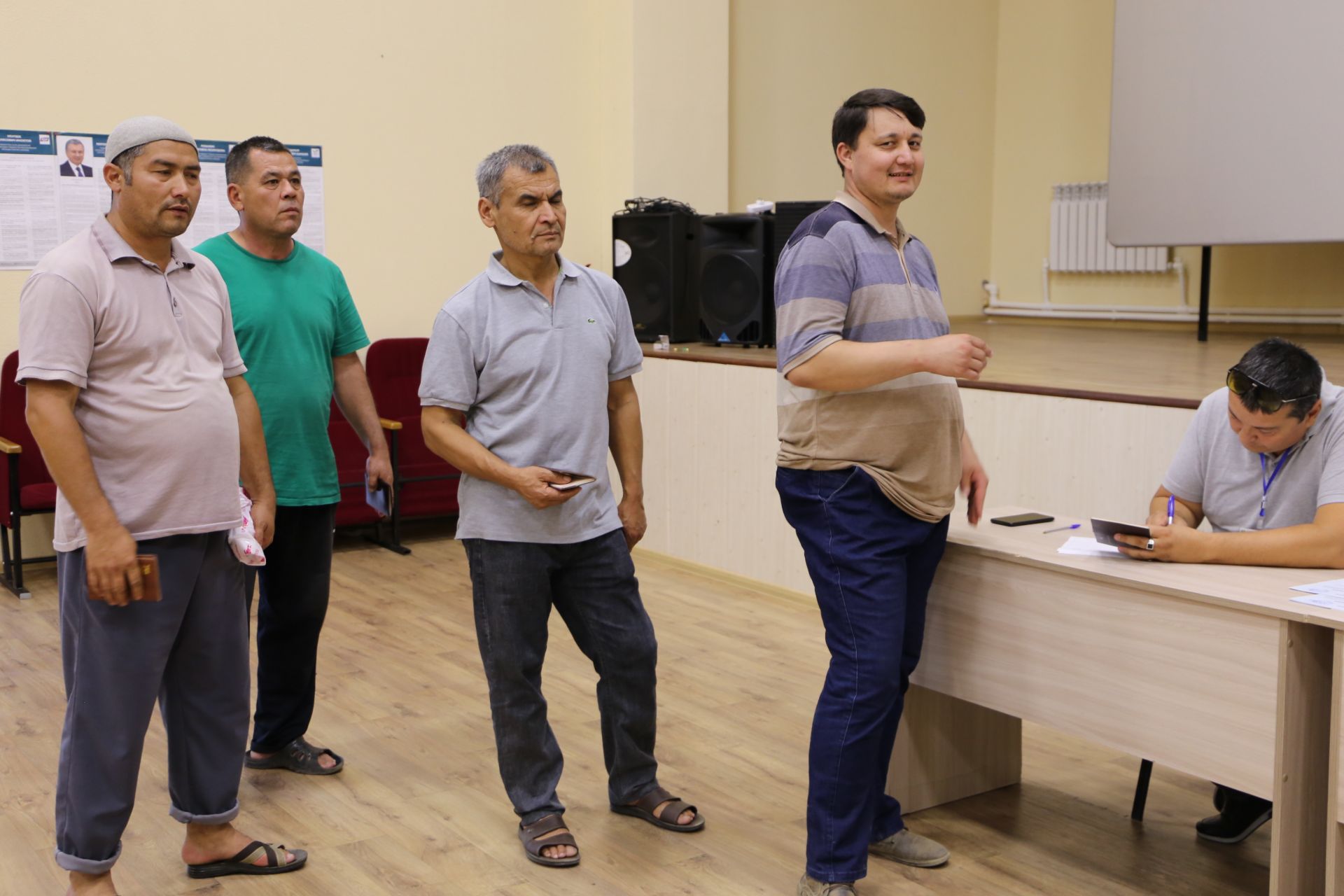 В Алексеевском районе состоялись досрочные выборы президента Узбекистана