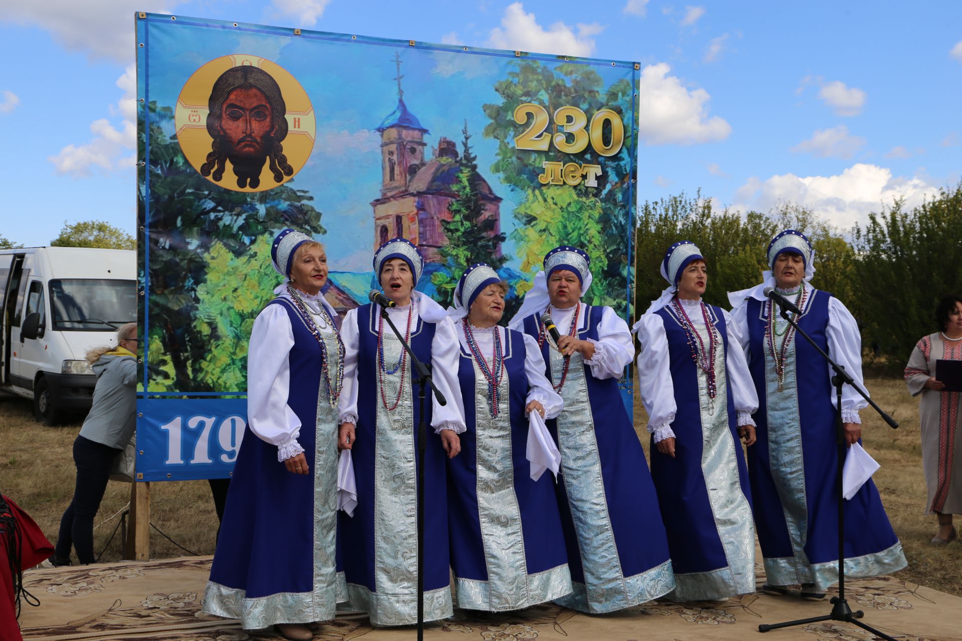 Епископ Чистопольский и Нижнекамский принял участие в торжествах в честь 230-летия храма в Караваево