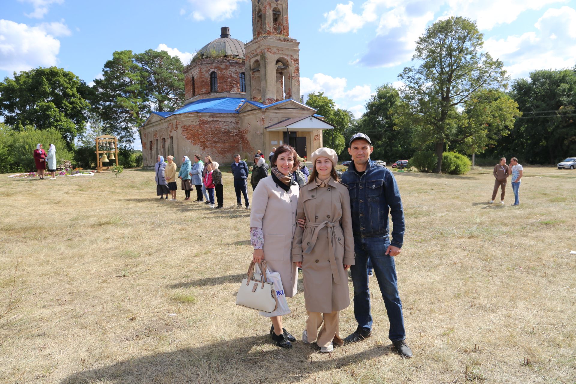 Епископ Чистопольский и Нижнекамский принял участие в торжествах в честь 230-летия храма в Караваево