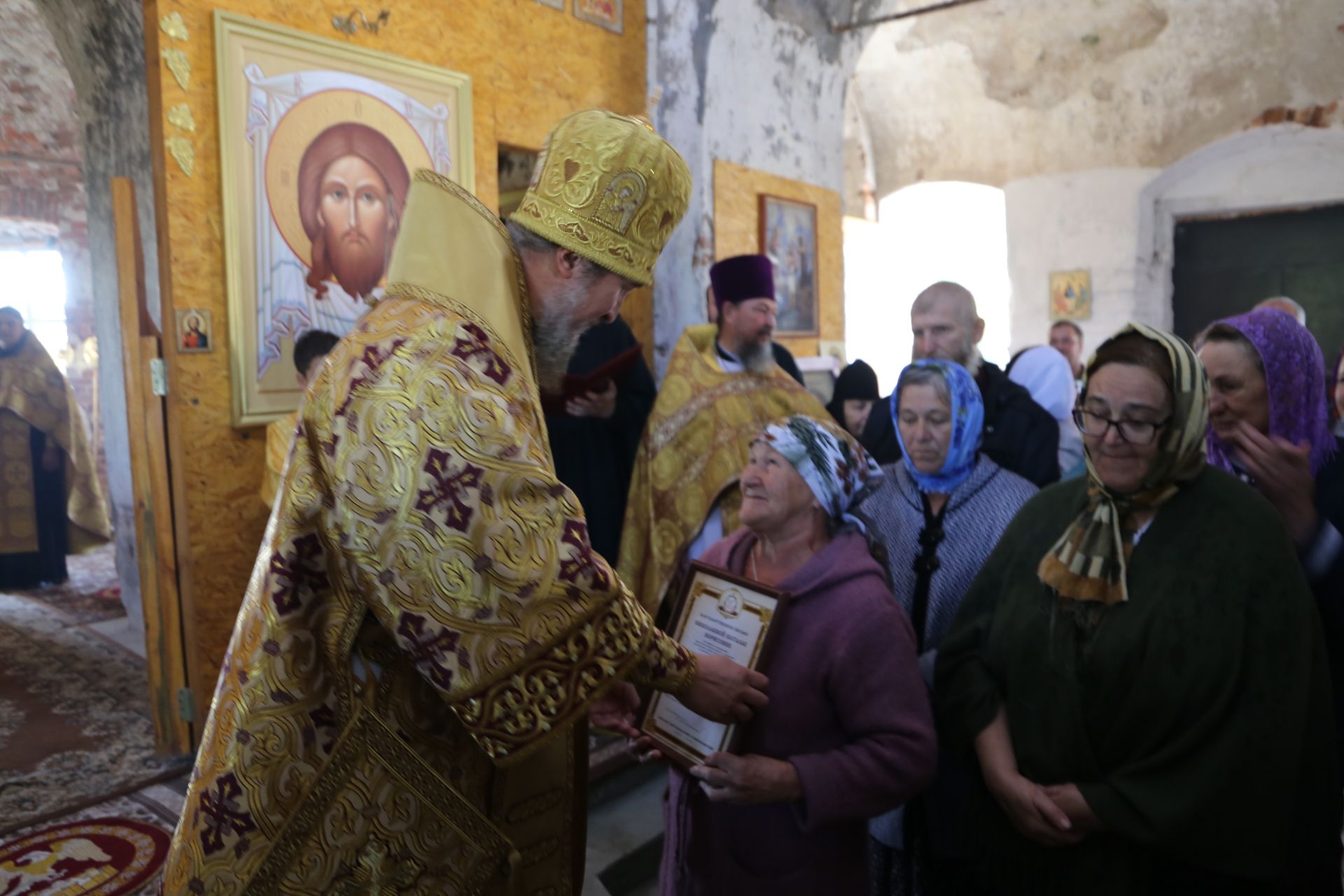 Епископ Чистопольский и Нижнекамский принял участие в торжествах в честь 230-летия храма в Караваево