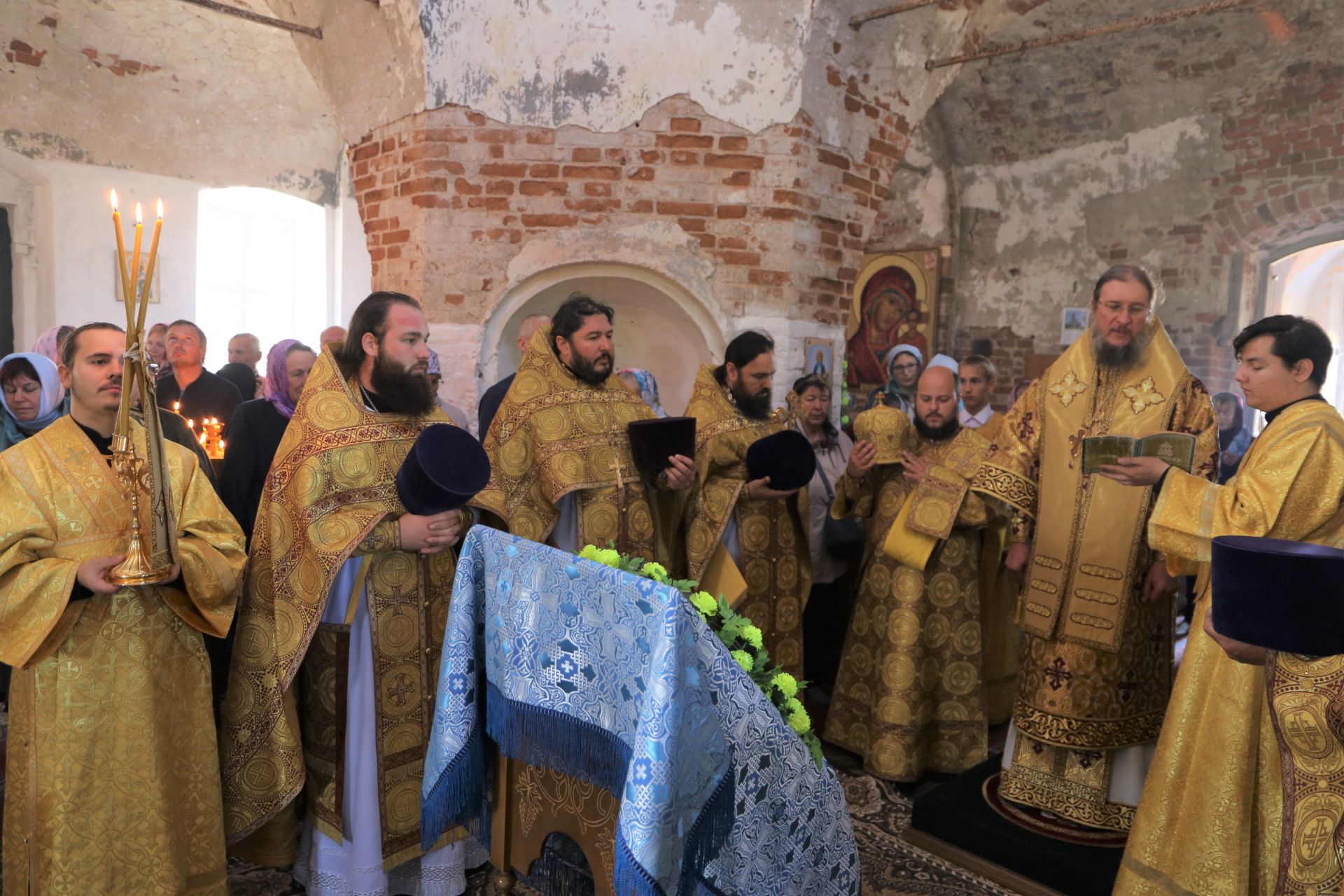 Епископ Чистопольский и Нижнекамский принял участие в торжествах в честь 230-летия храма в Караваево