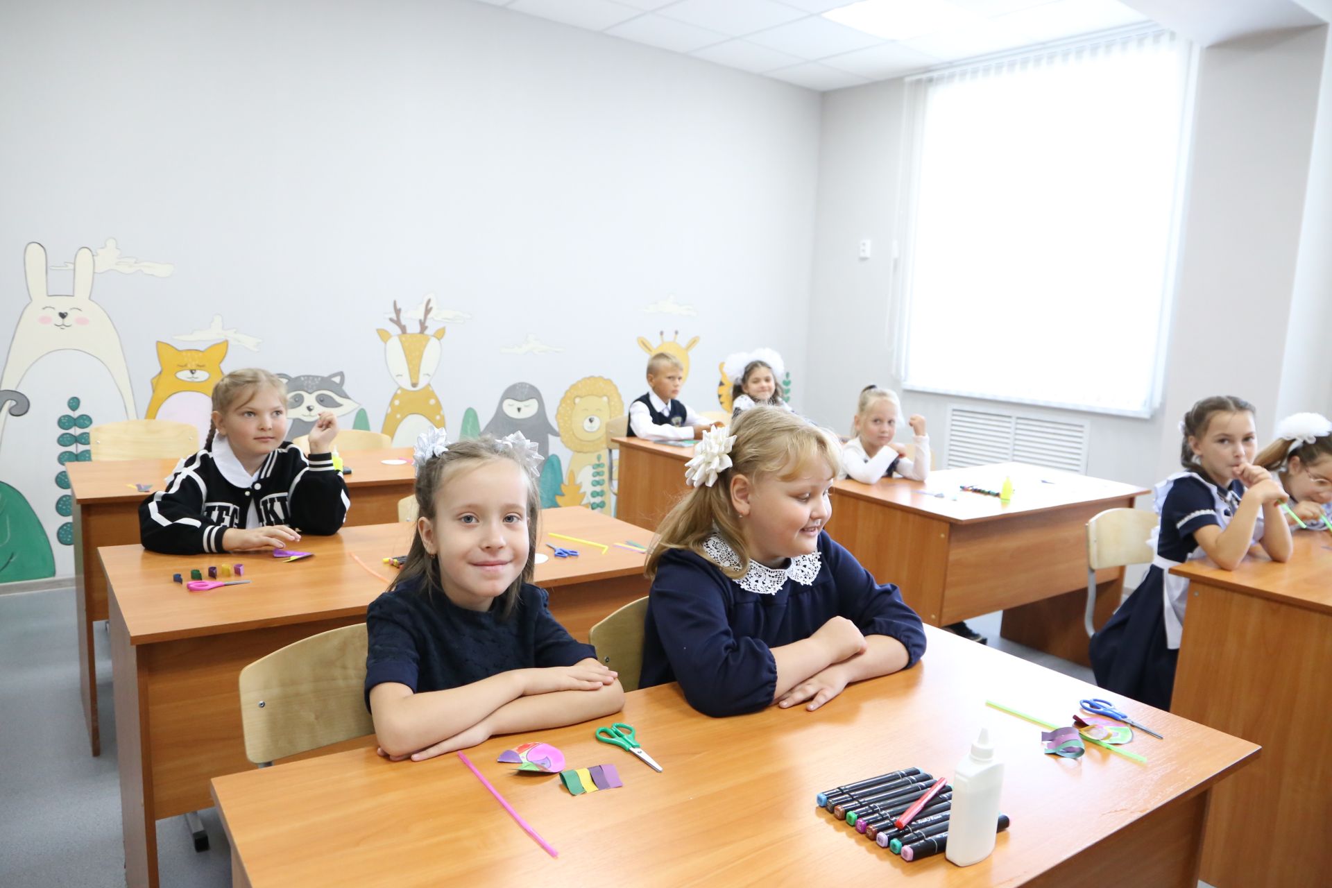 Министр лесного хозяйства Татарстана в обновленной Алексеевской детской школе искусств провел открытый урок «Разговоры о важном»