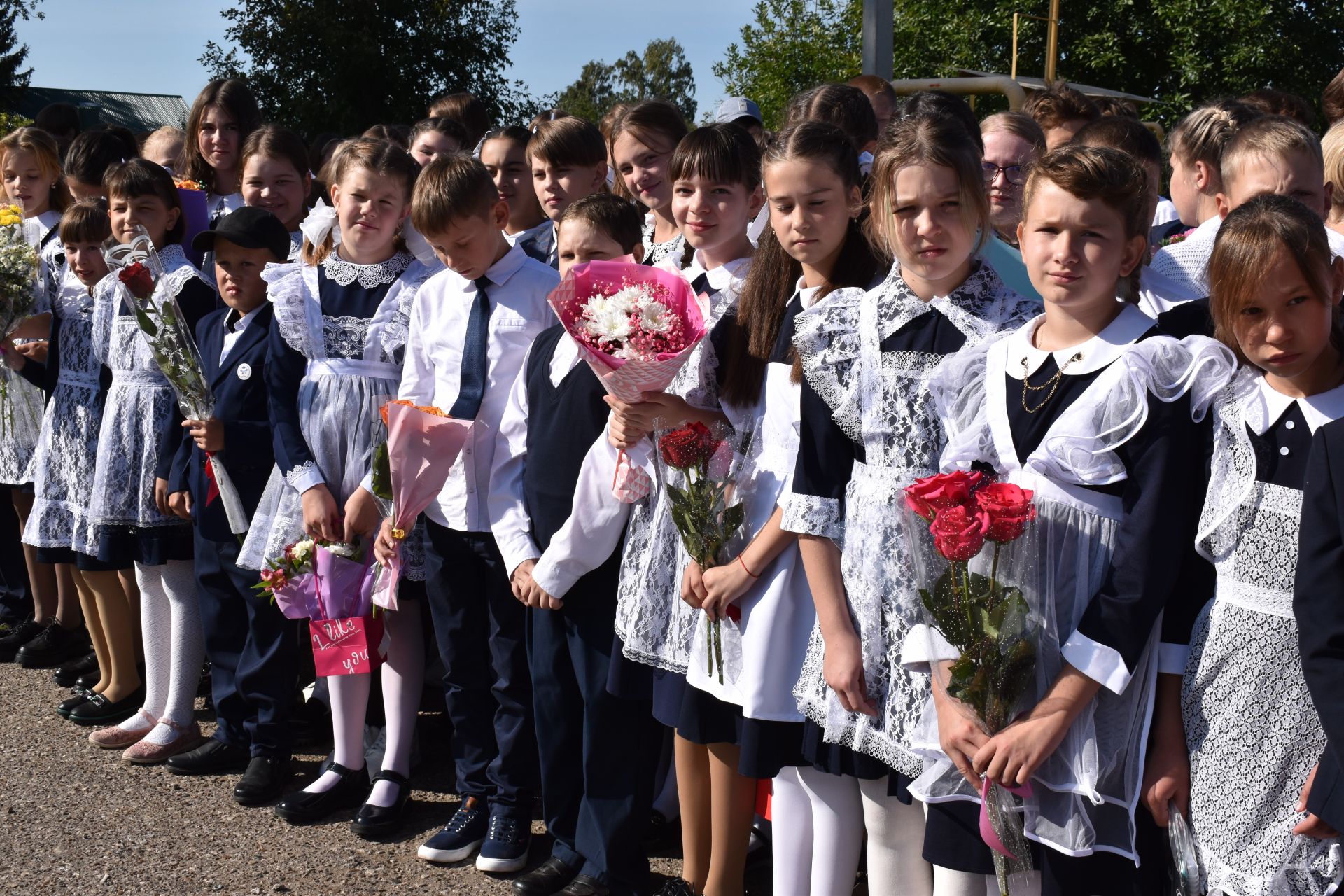 В первой школе райцентра прошла торжественная линейка в честь начала учебного года