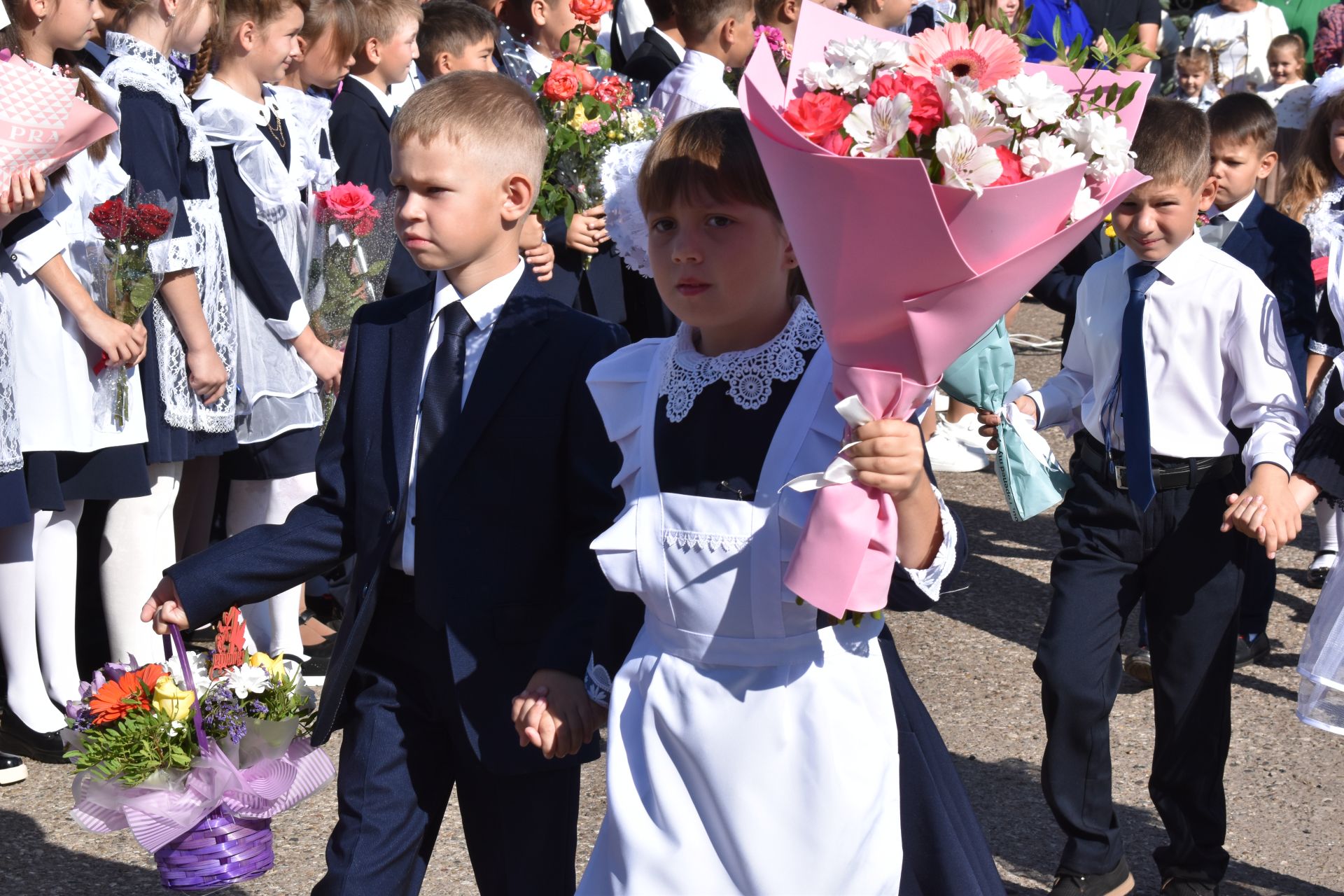 В первой школе райцентра прошла торжественная линейка в честь начала учебного года