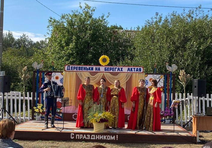 В Ялкынском поселении отметили День села