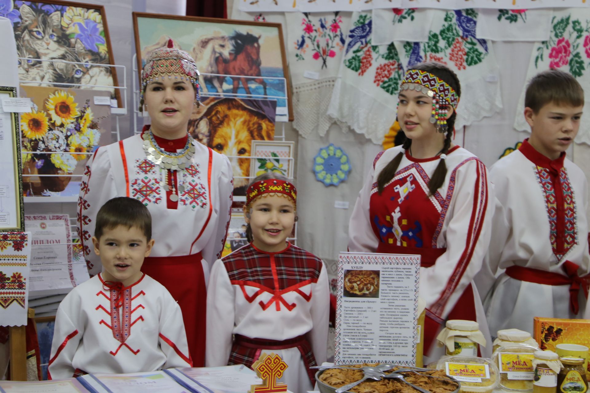 Алексеевские семьи представили свои родословные на фестивале «Эхо веков в истории семьи»