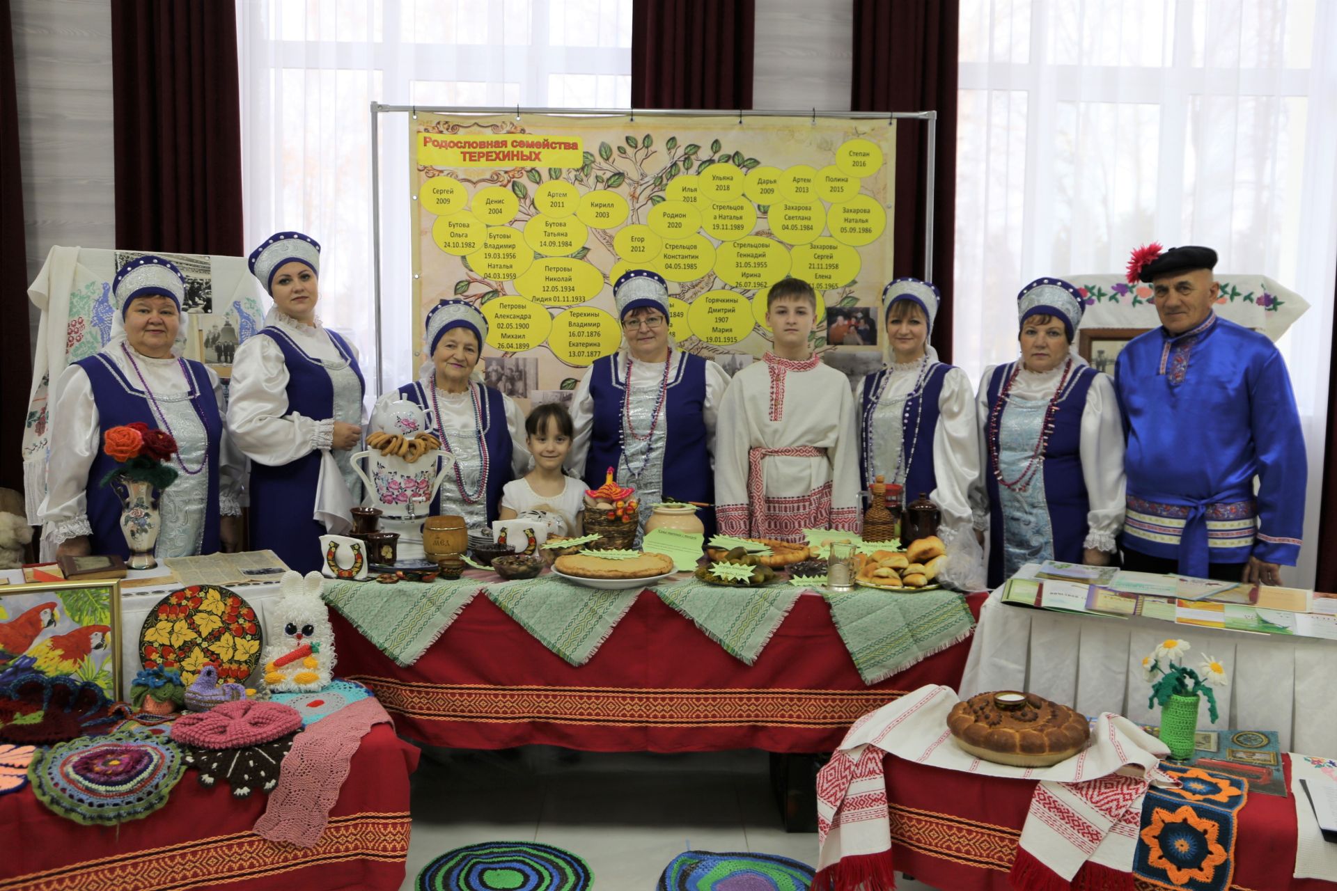 Алексеевские семьи представили свои родословные на фестивале «Эхо веков в истории семьи»