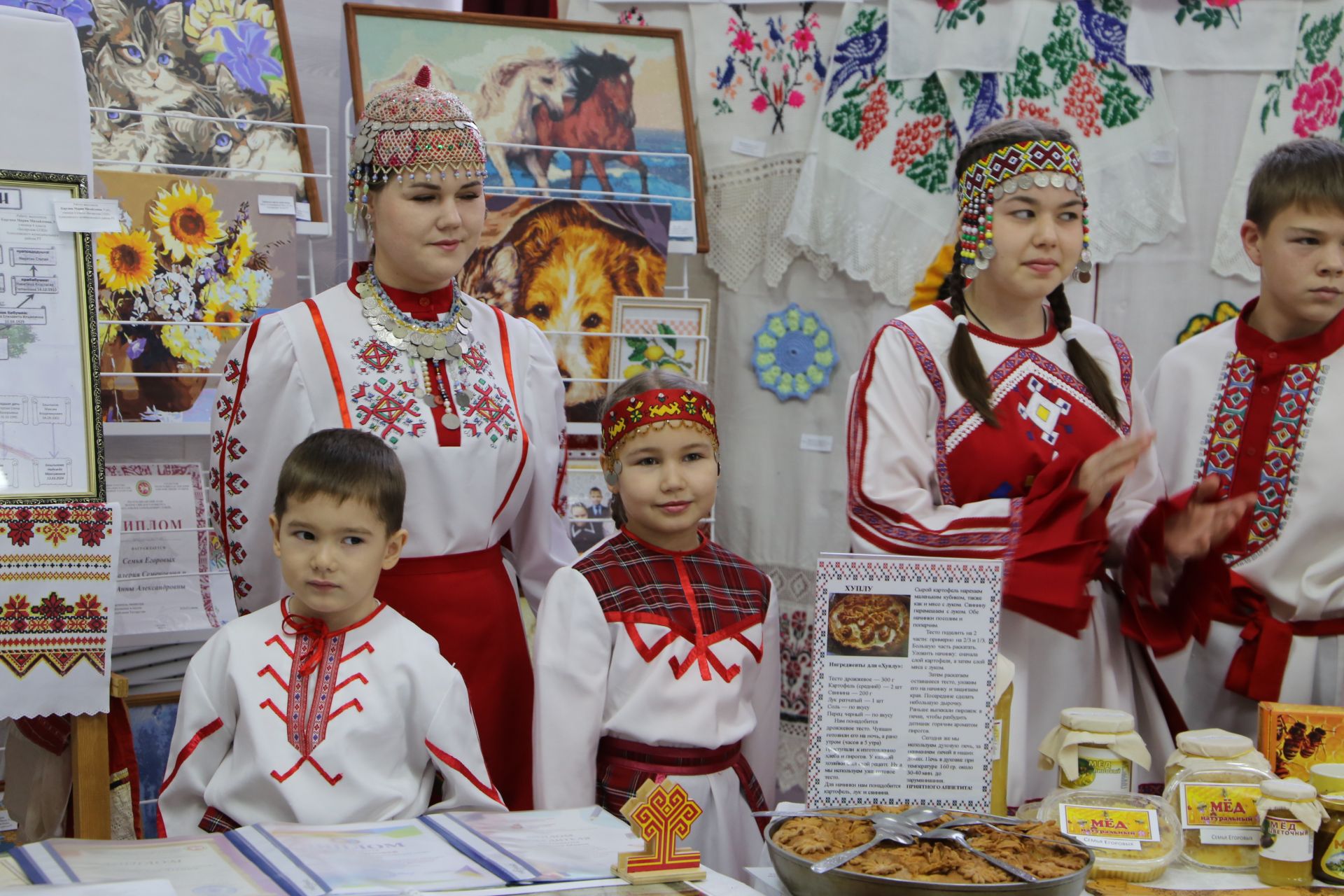 Алексеевские семьи представили свои родословные на фестивале «Эхо веков в истории семьи»