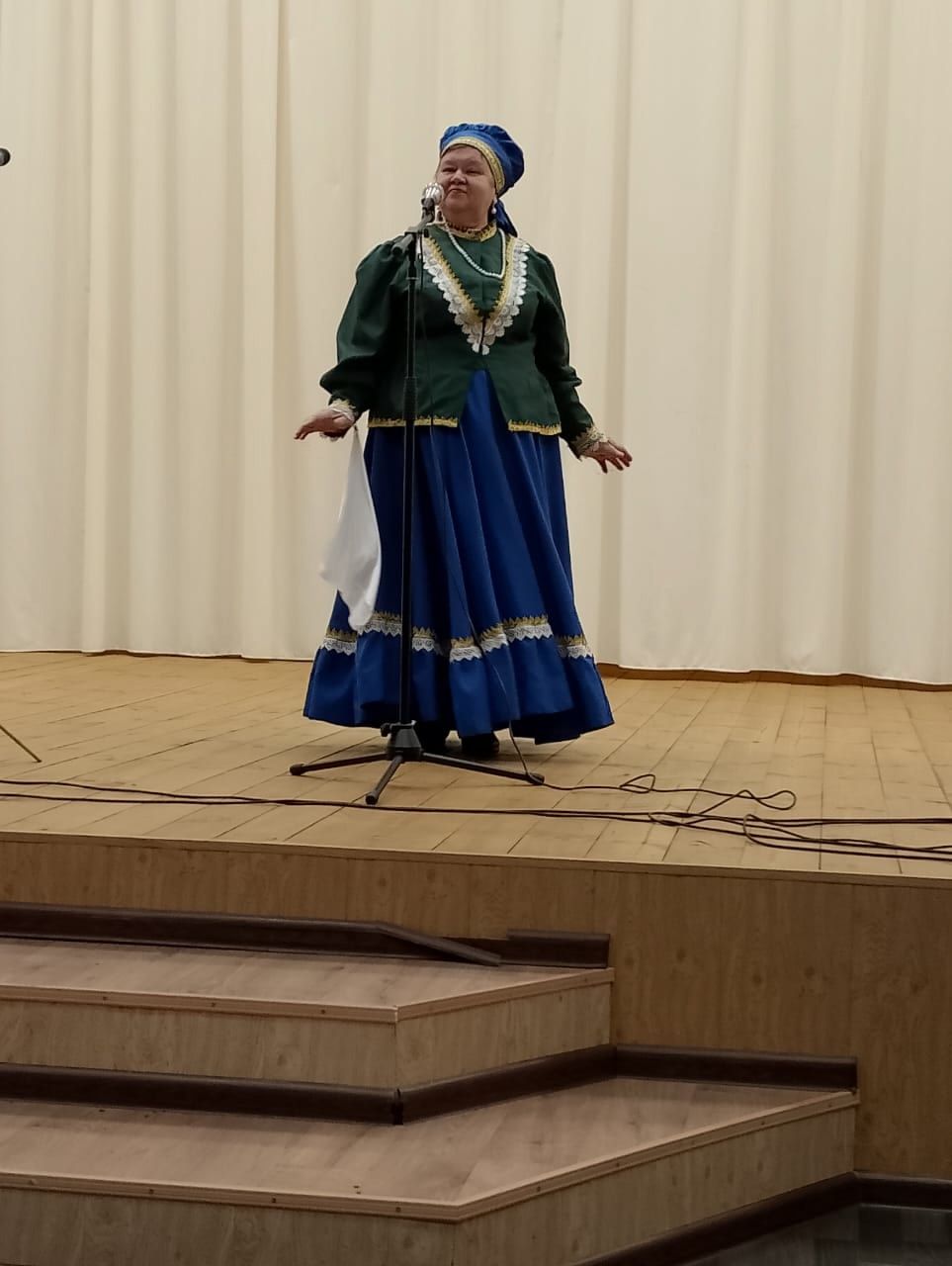 В Больших Полянках состоялся праздничный концерт, посвящённый Дню матери