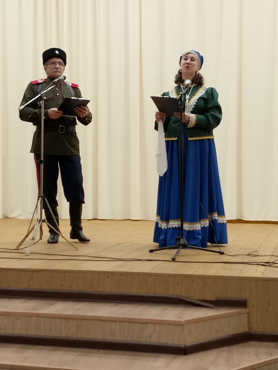 В Больших Полянках состоялся праздничный концерт, посвящённый Дню матери