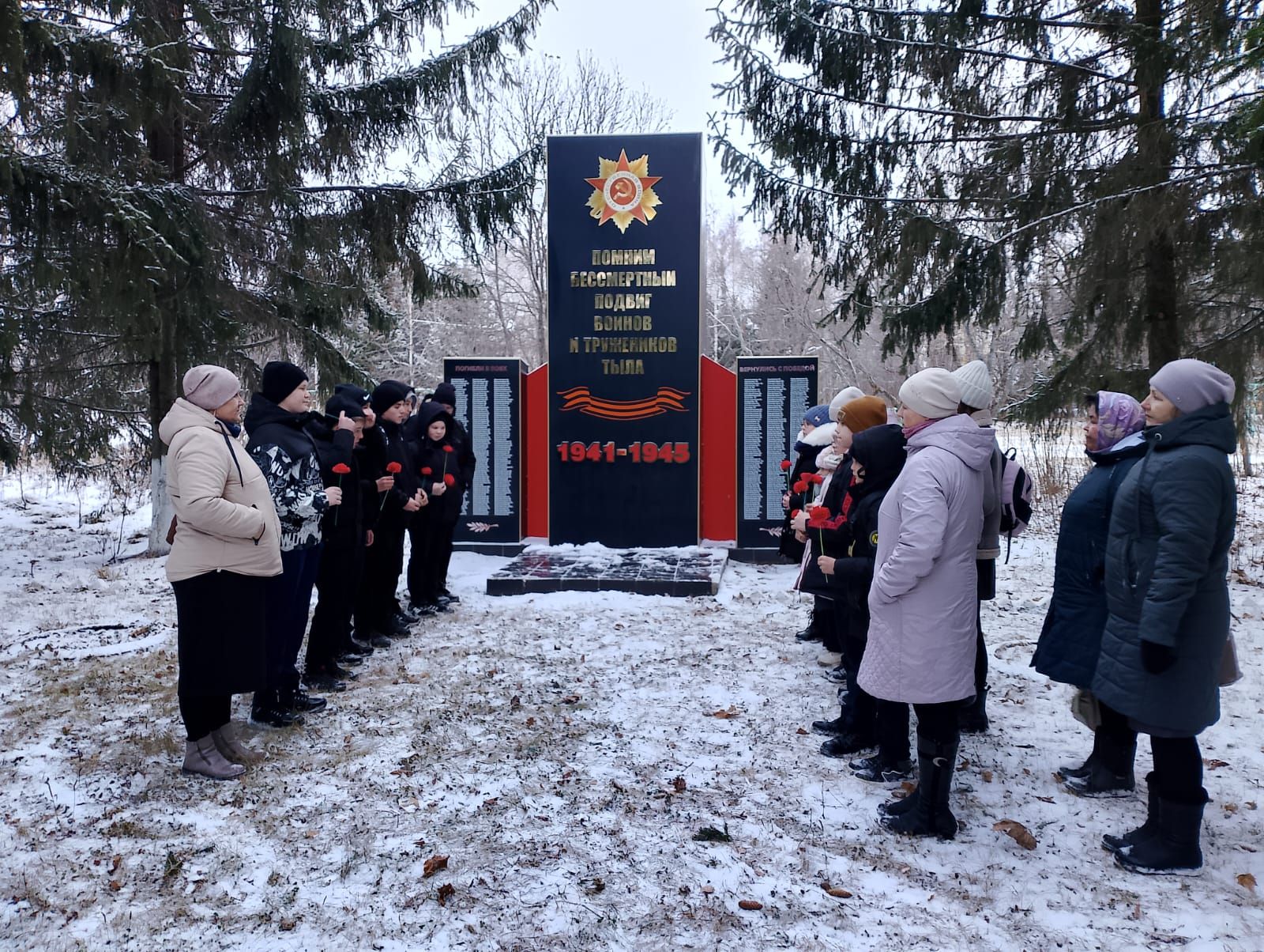 В Алексеевском районе состоялись торжества, посвящённые Дню Героев Отечества