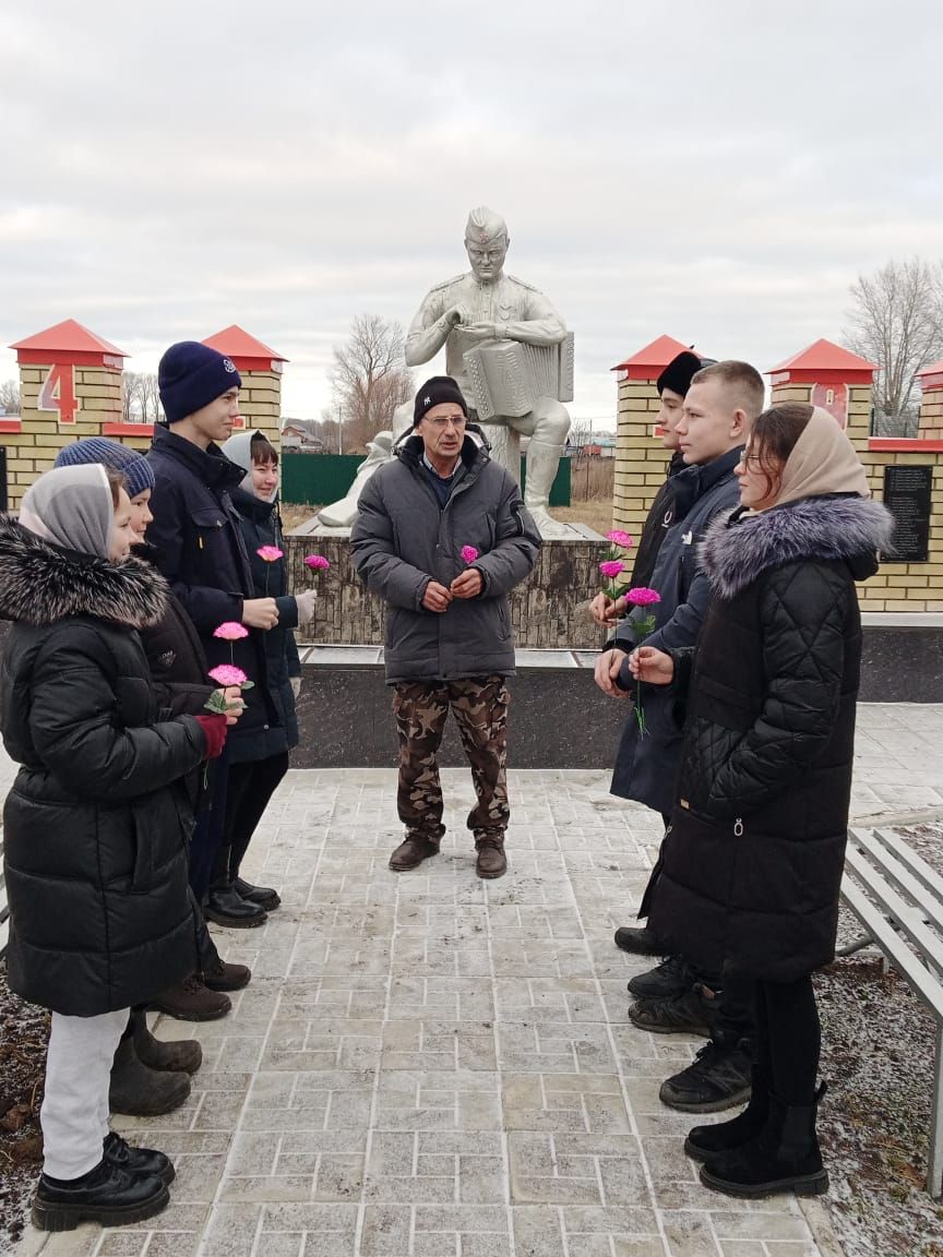 В Алексеевском районе состоялись торжества, посвящённые Дню Героев Отечества