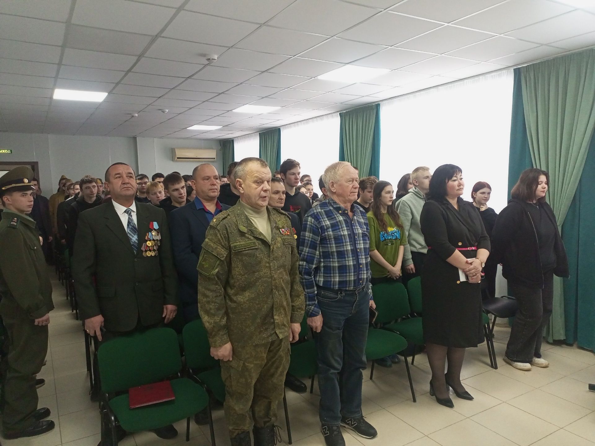В Алексеевском прошёл концерт, посвящённый Дню героев Отечества