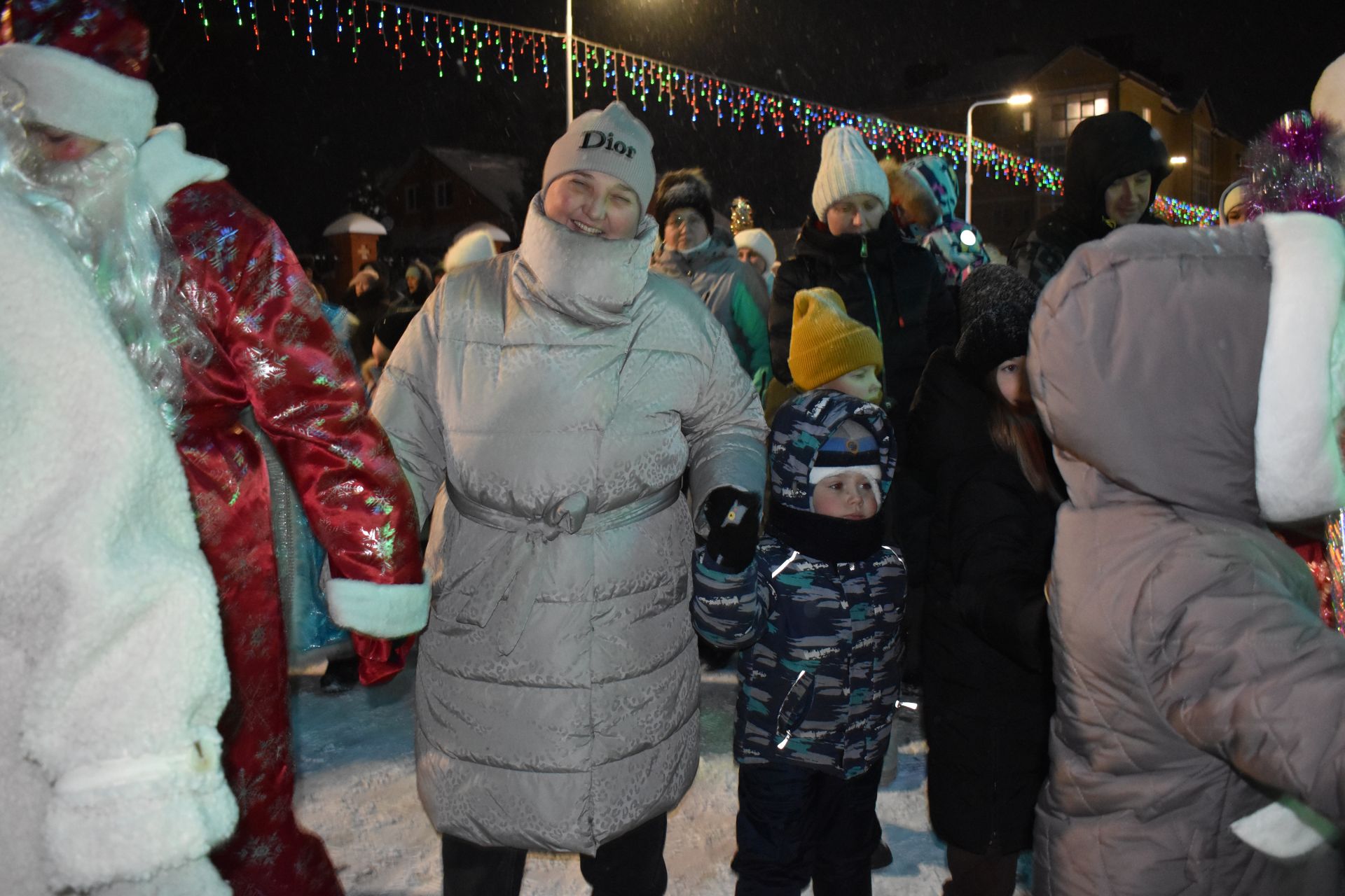 В Алексеевском состоялось открытие главной елки