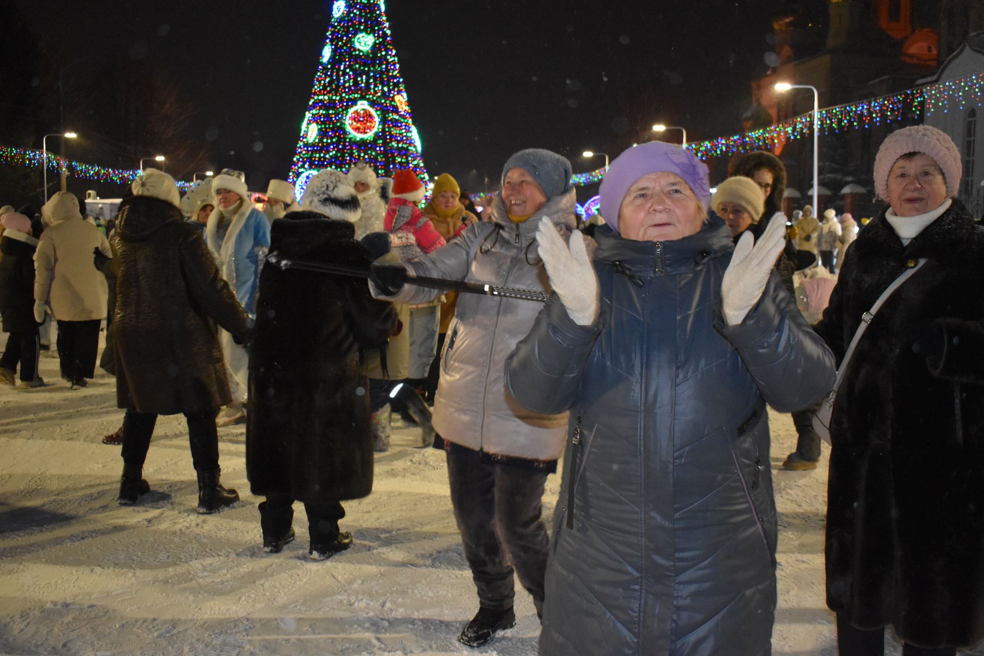 В Алексеевском состоялось открытие главной елки