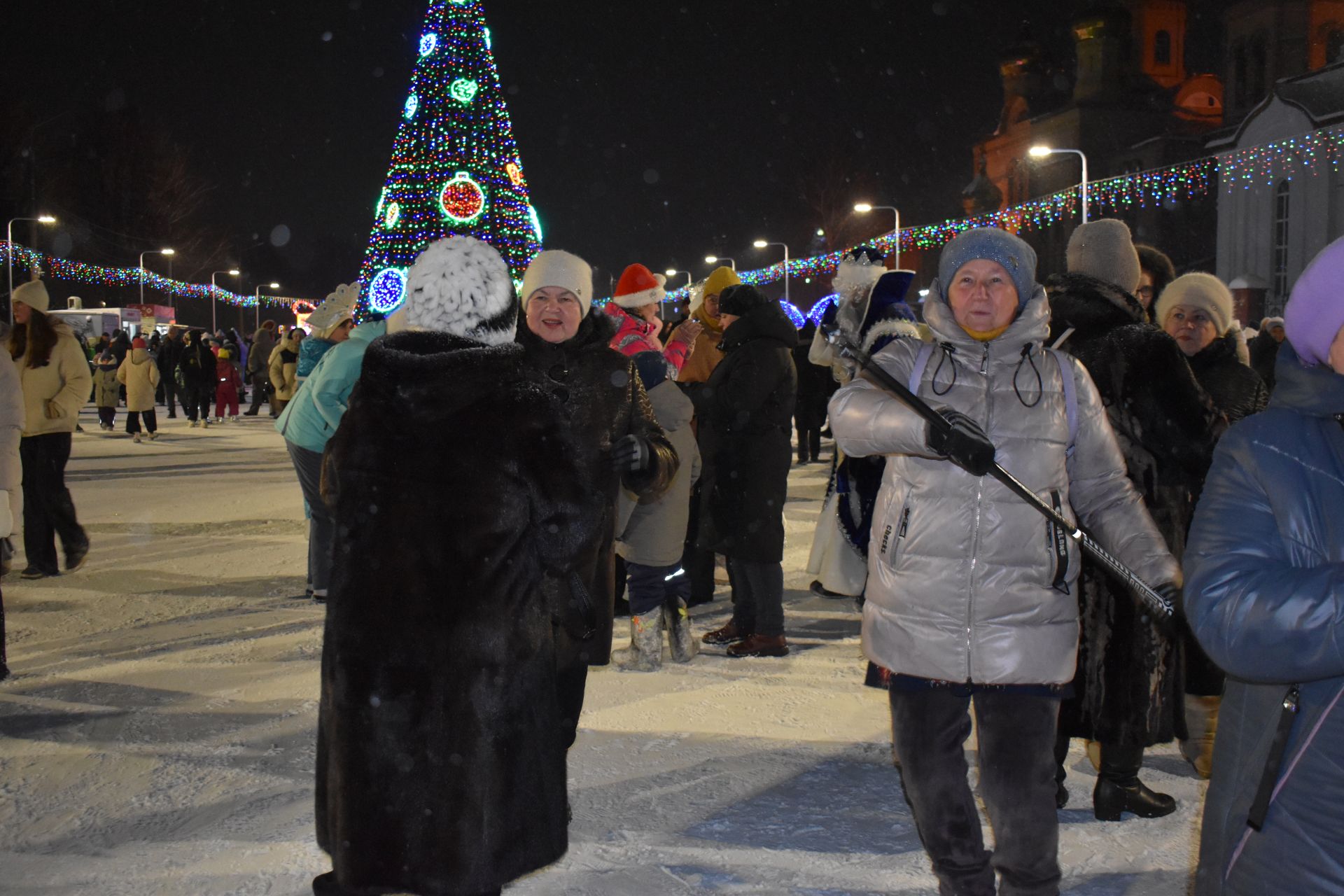 В Алексеевском состоялось открытие главной елки