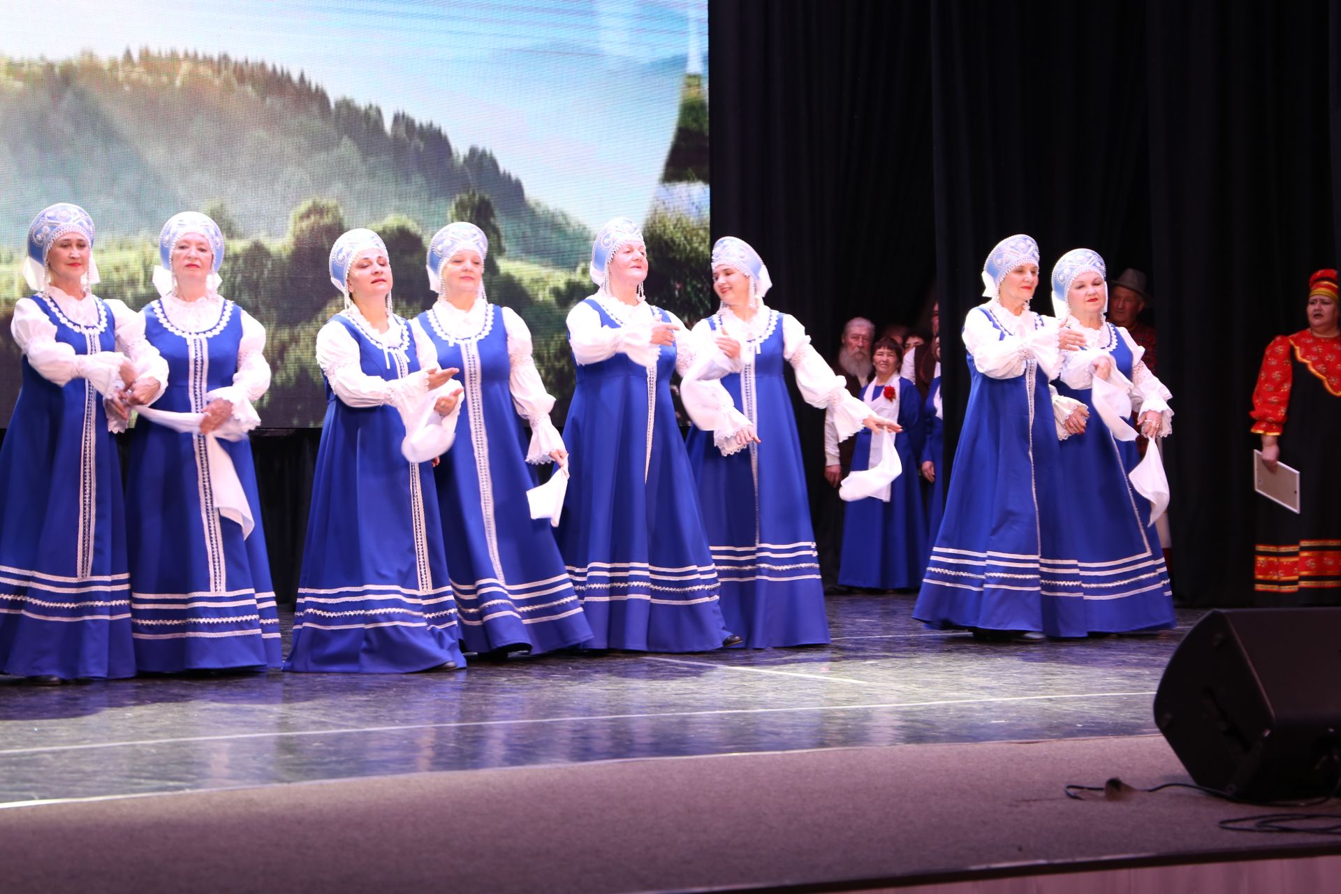 Алексеевские артисты выступили на фестивале «Балкыш – Сияние»