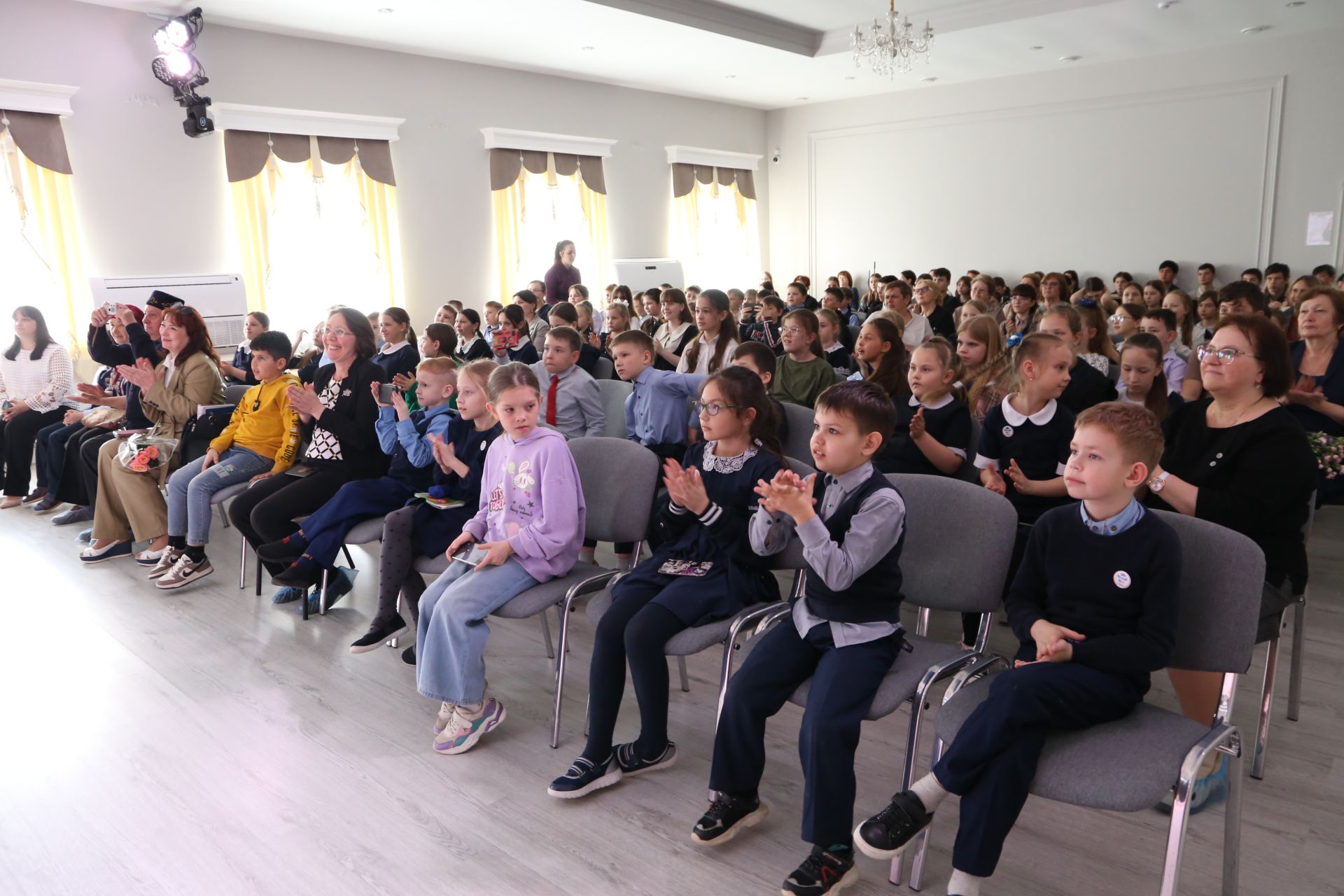 В Детской школе искусств прошел сольный концерт выпускницы Иркя Шайхутдиновой
