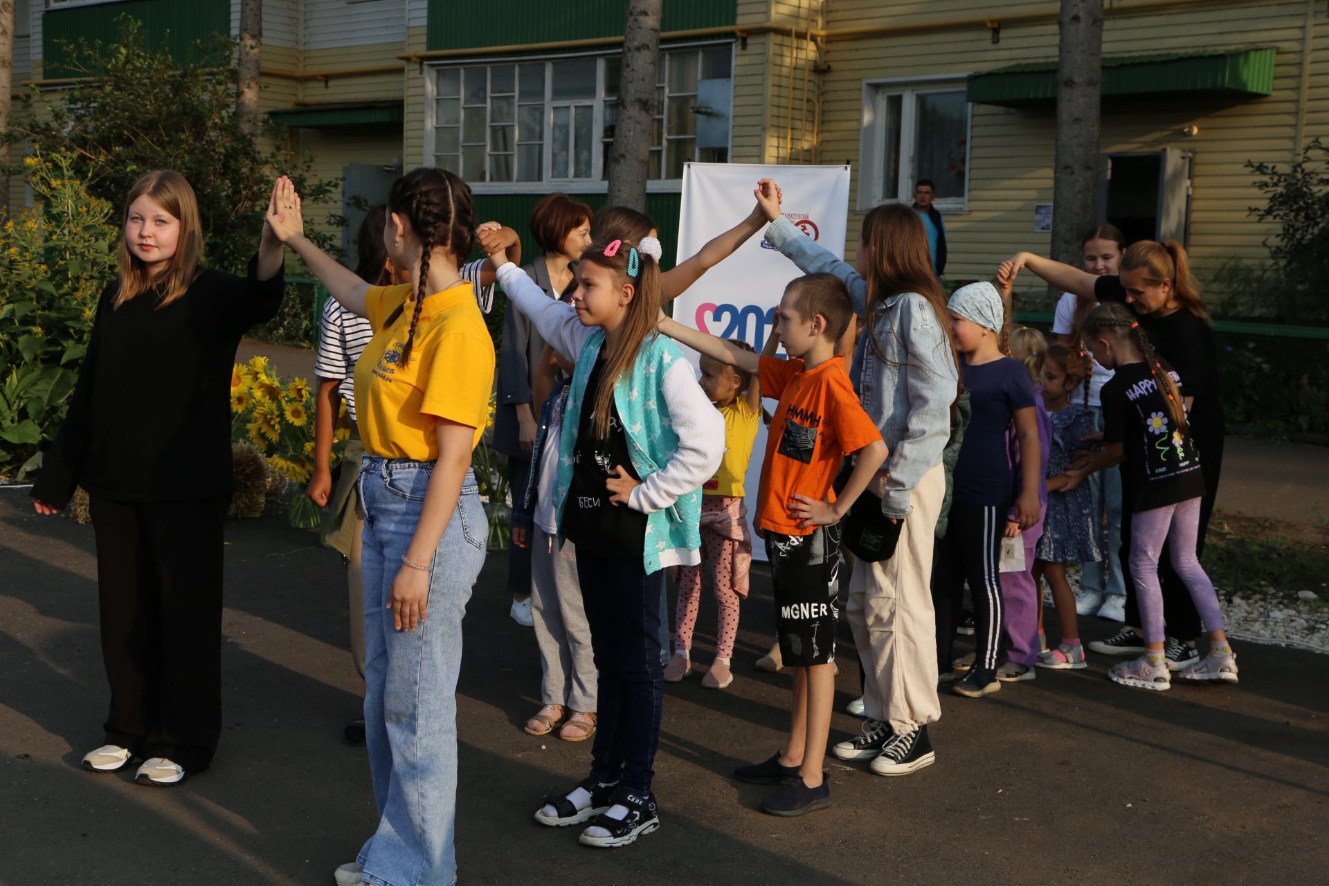 В Алексеевском прошел праздник двора «Яблочный спас»