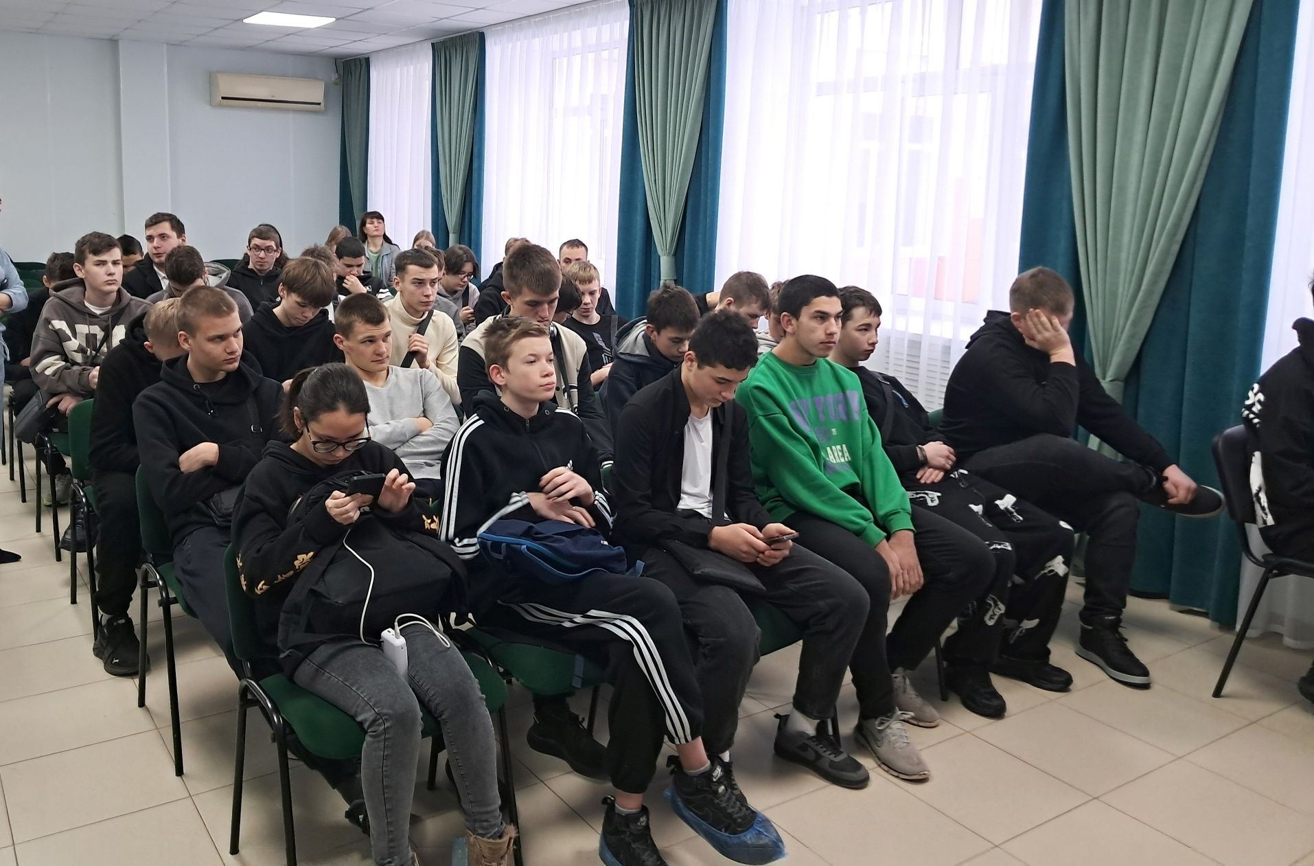 В Алексеевском аграрном колледже состоялся День памяти жертв Холокоста