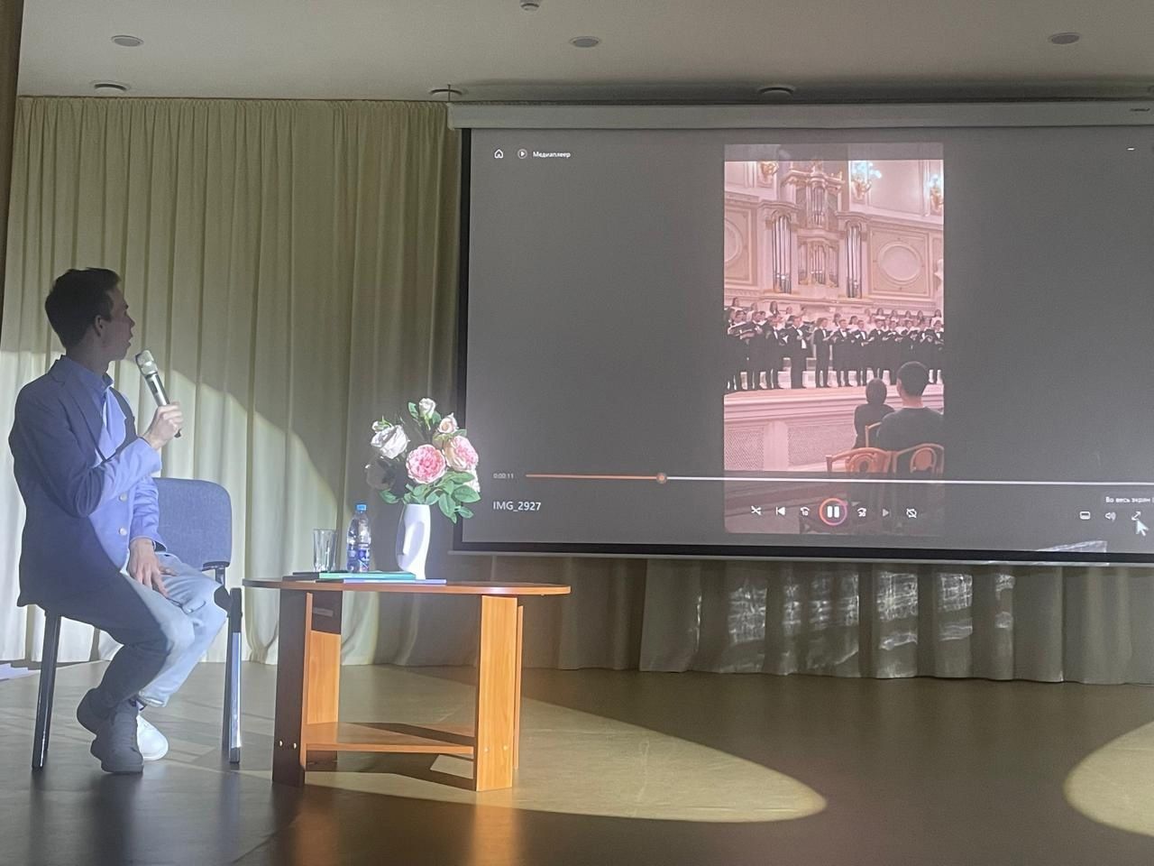 В детской школе искусств состоялась «Классная встреча» с Айдаром Сафиуллиным