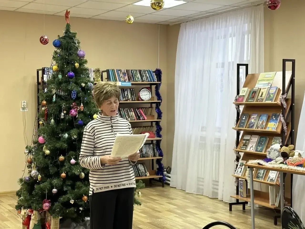 «Россыпь талантов у новогодней ёлки»: творческий вечер в Центральной библиотеке