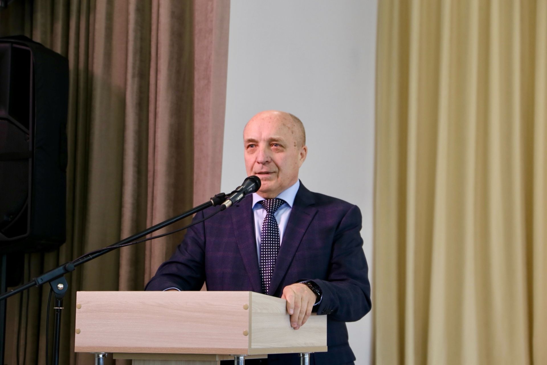 Лучшие работники ЖКХ Алексеевского района получили награды