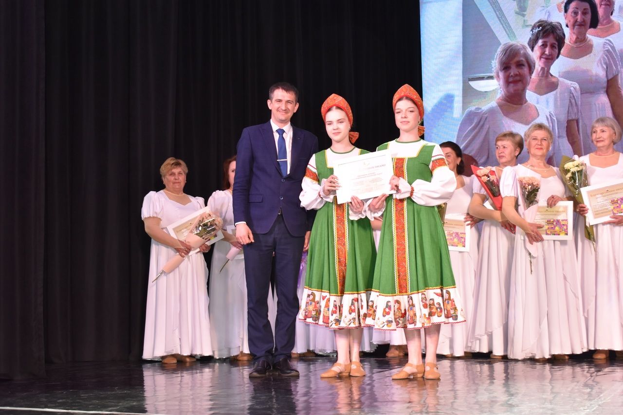 В Алексеевском состоялся юбилейный концерт «Элиты» и «Золотой молодости»