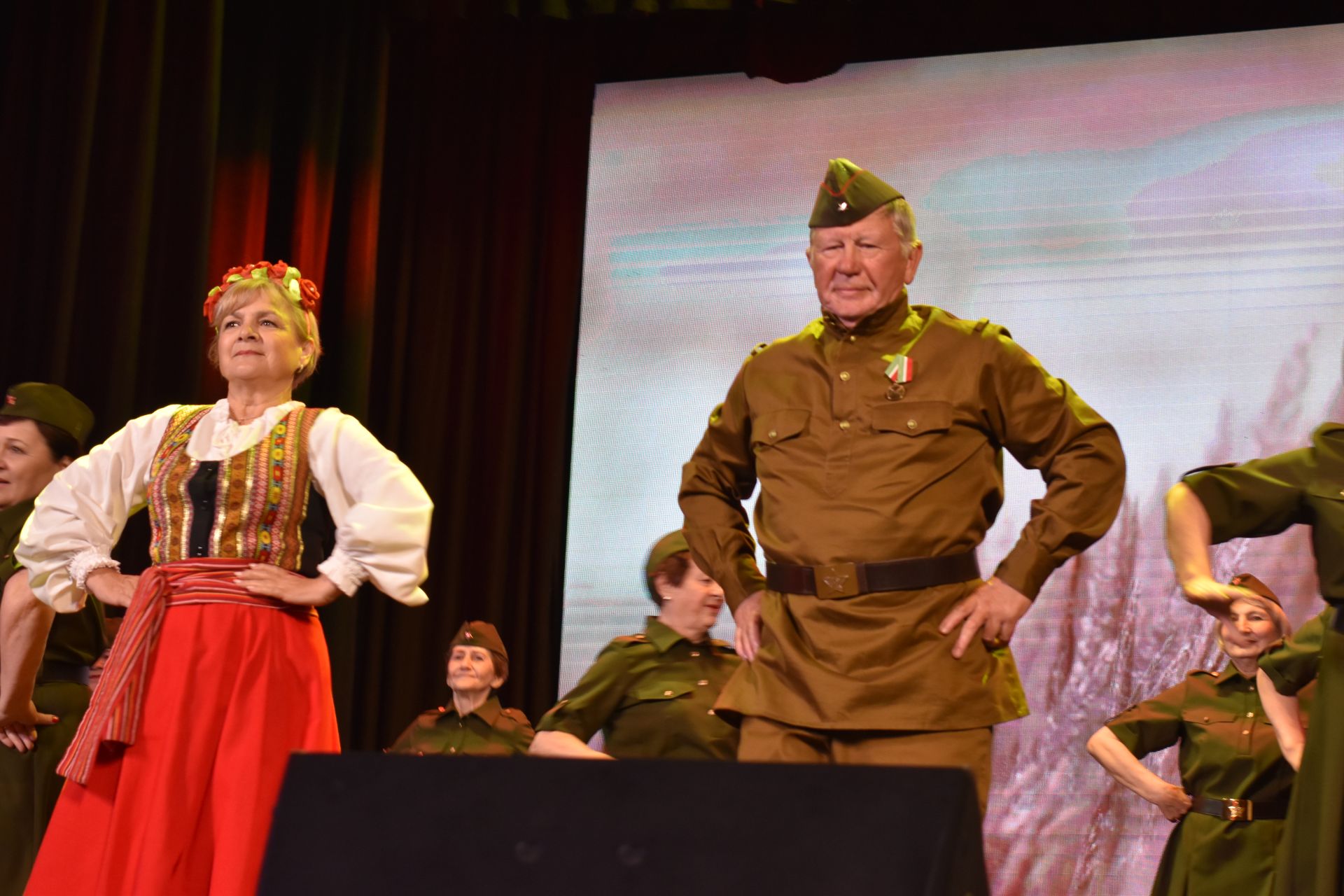 В Алексеевском состоялся юбилейный концерт «Элиты» и «Золотой молодости»