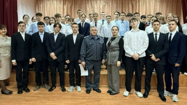 В Билярской школе прошел урок безопасности по управлению мототехникой