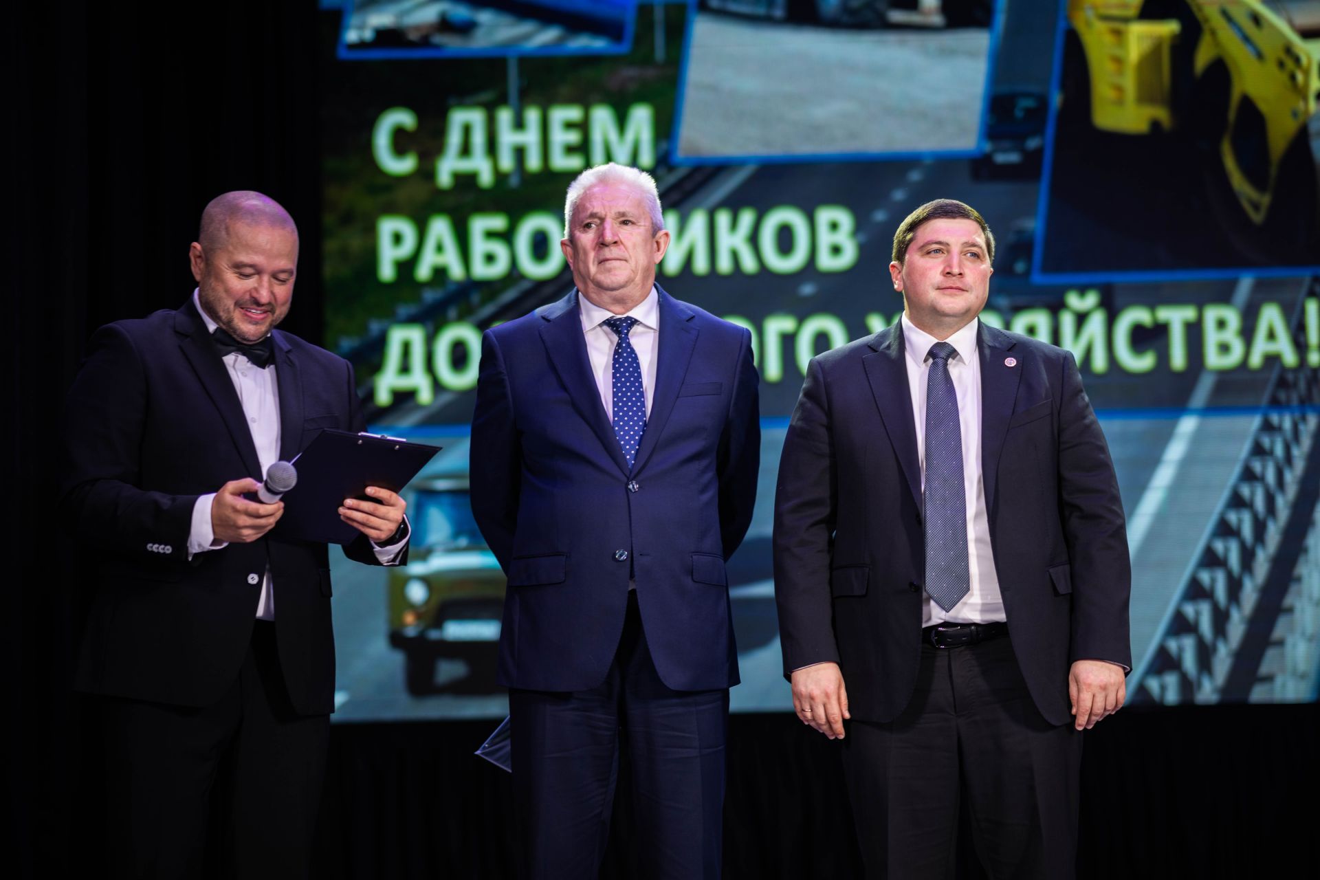 В Алексеевском районе наградили работников дорожной отрасли