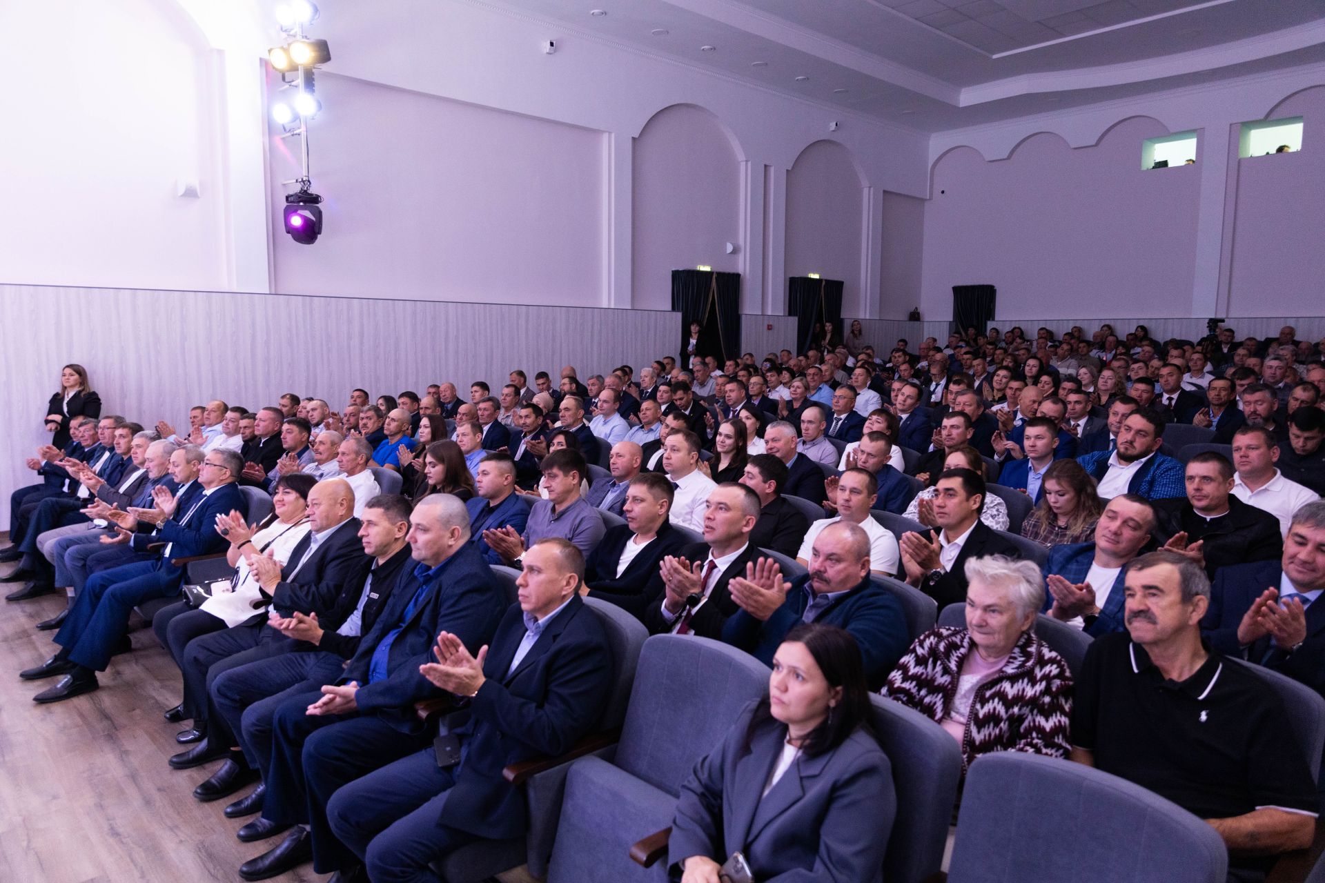 В Алексеевском районе наградили работников дорожной отрасли