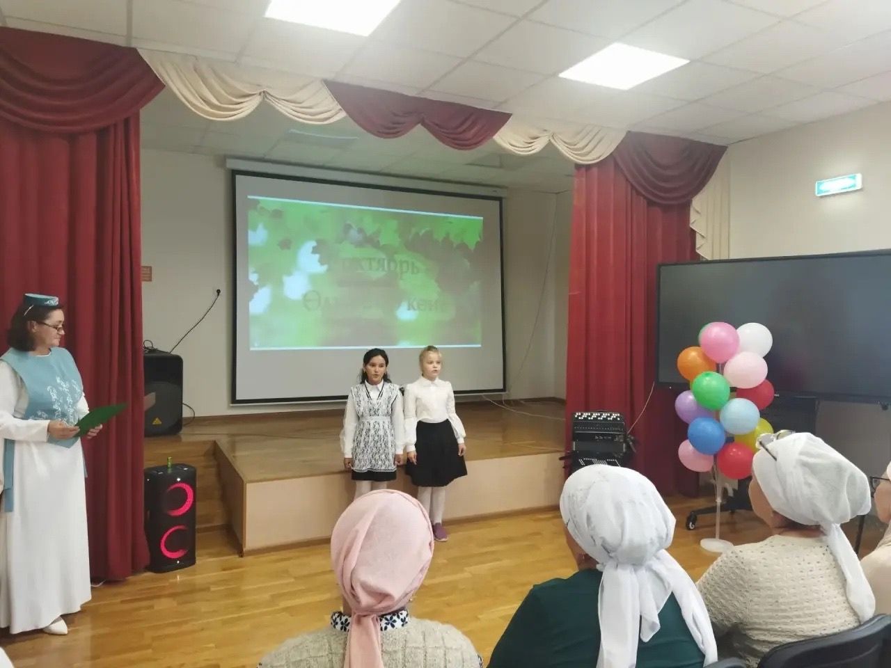 Школьный концерт ко Дню мудрости прошёл в Больших Тиганах