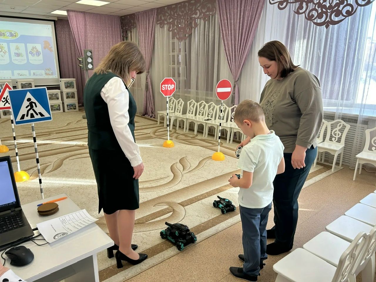 В детском саду «Петушок» стартовал проект «Школа дорожной науки»