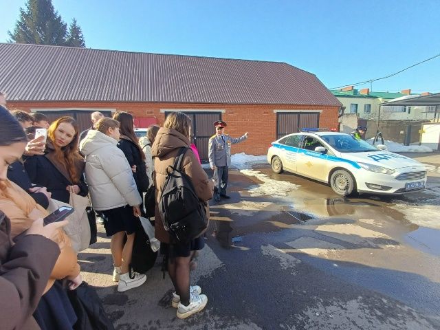 Девятиклассники Алексеевского примерили на себя роль юристов