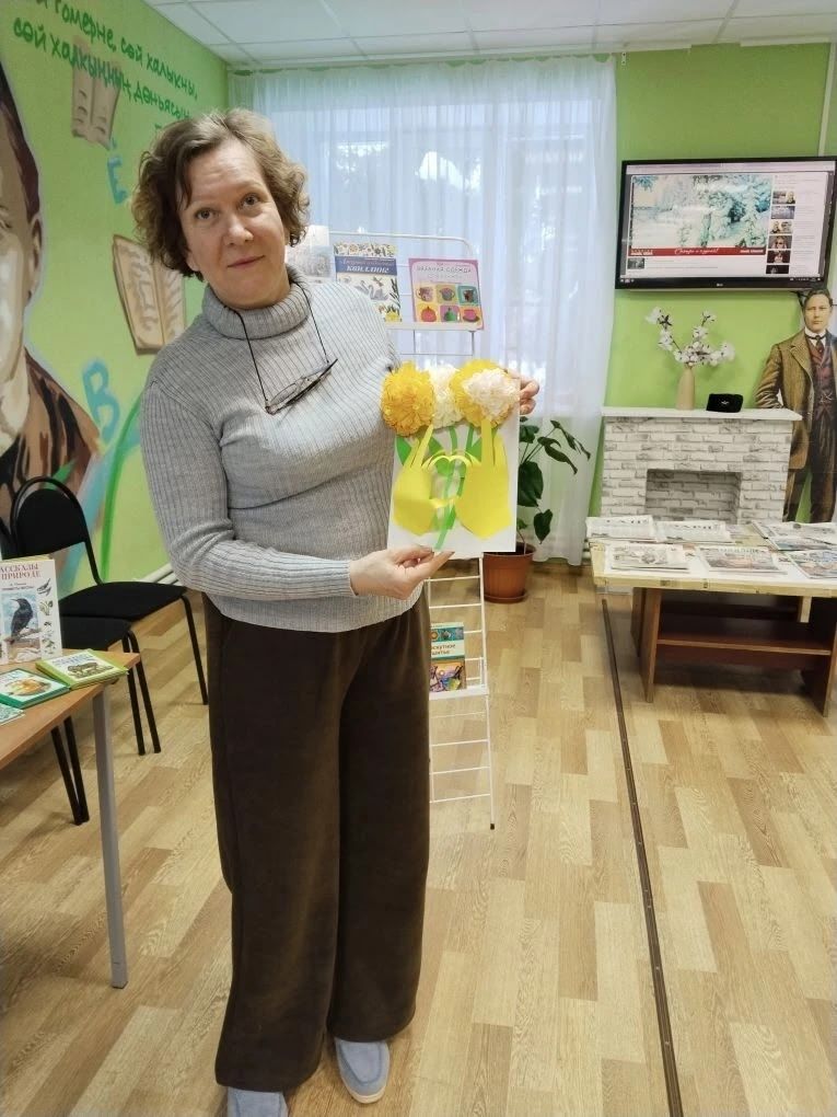 Весна в библиотеке: музыка, ребусы и цветы своими руками