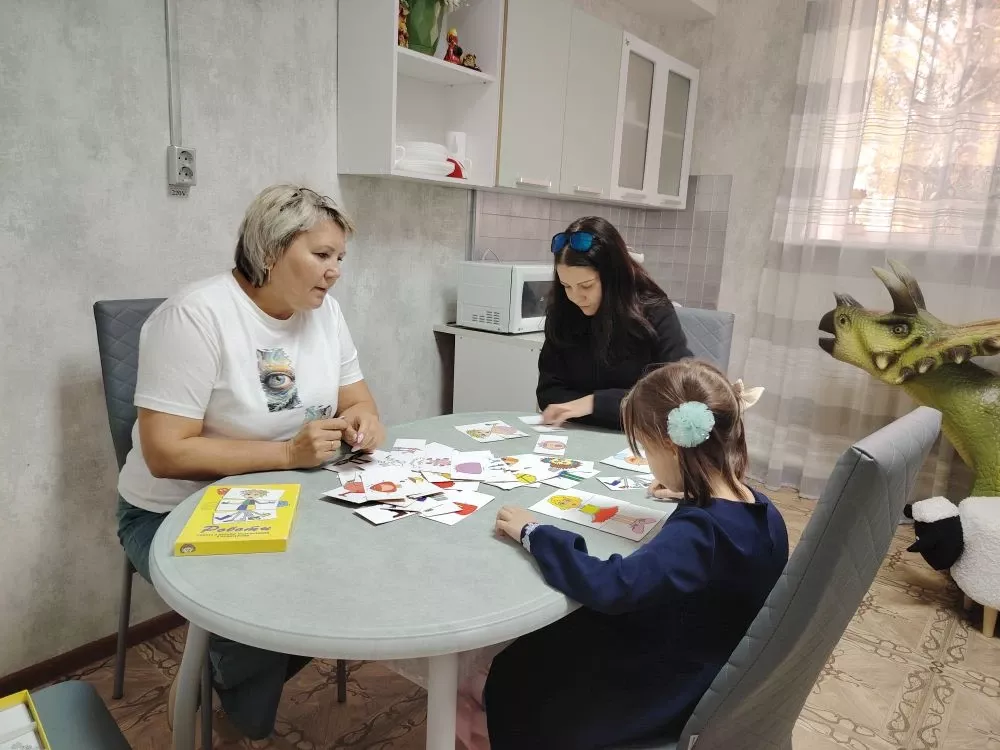 Когда за окнами непогода, в «Семейной гостиной» приюта Алексеевского тепло