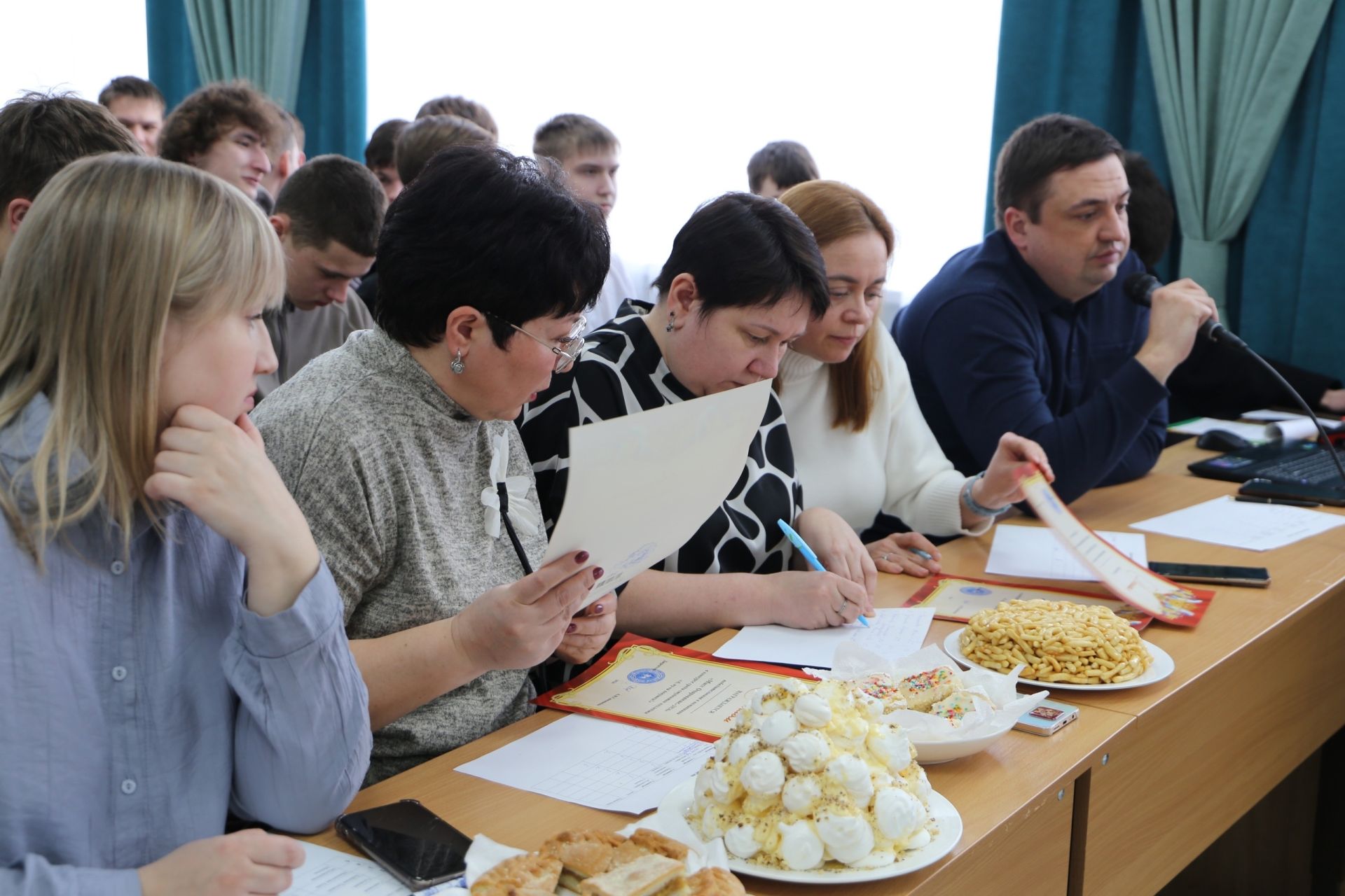 В Алексеевском аграрном колледже выбрали «Мисс колледжа – 2026»