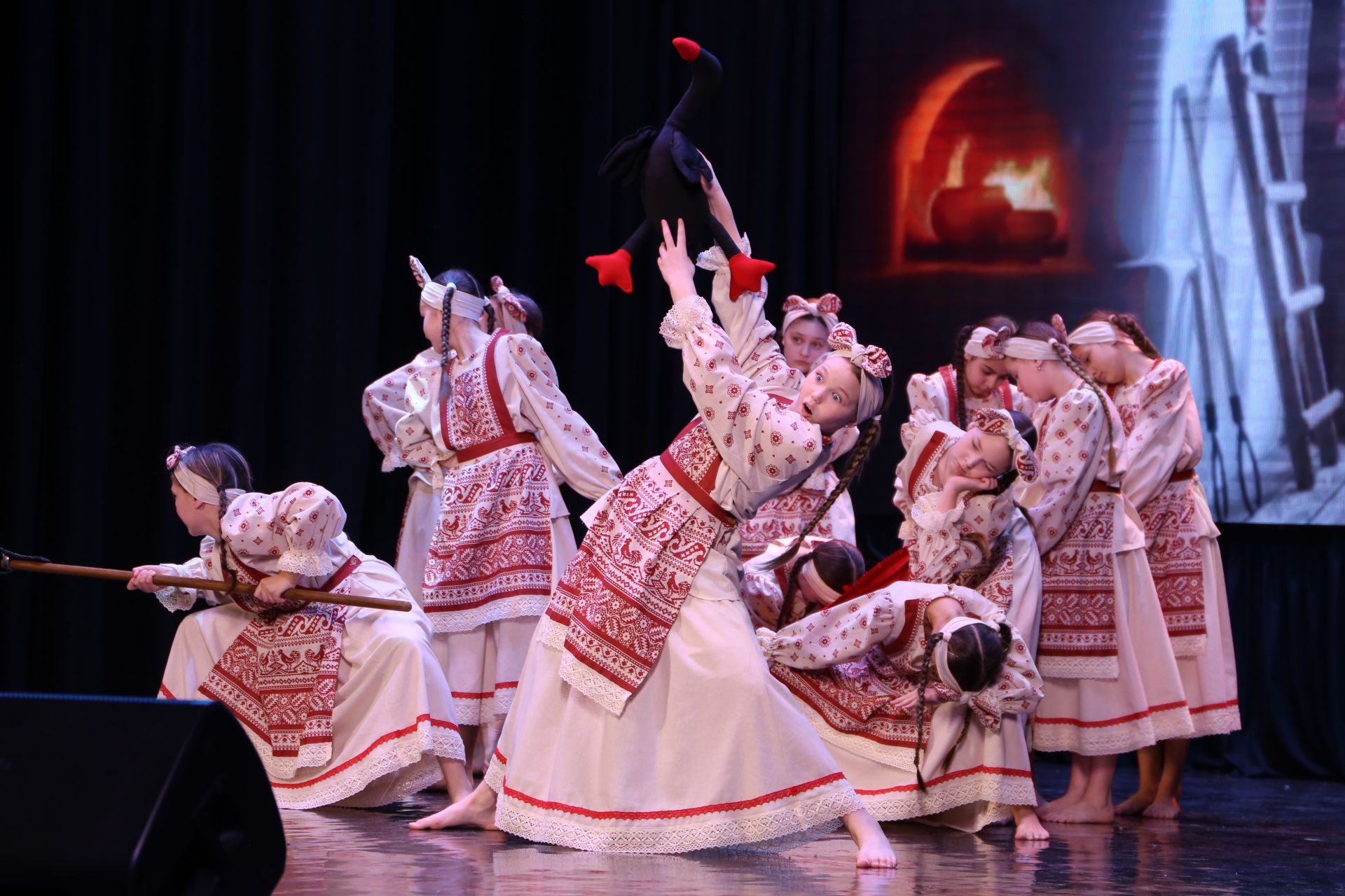 В районном Доме культуры  состоялся праздничный концерт «Такая разная!»