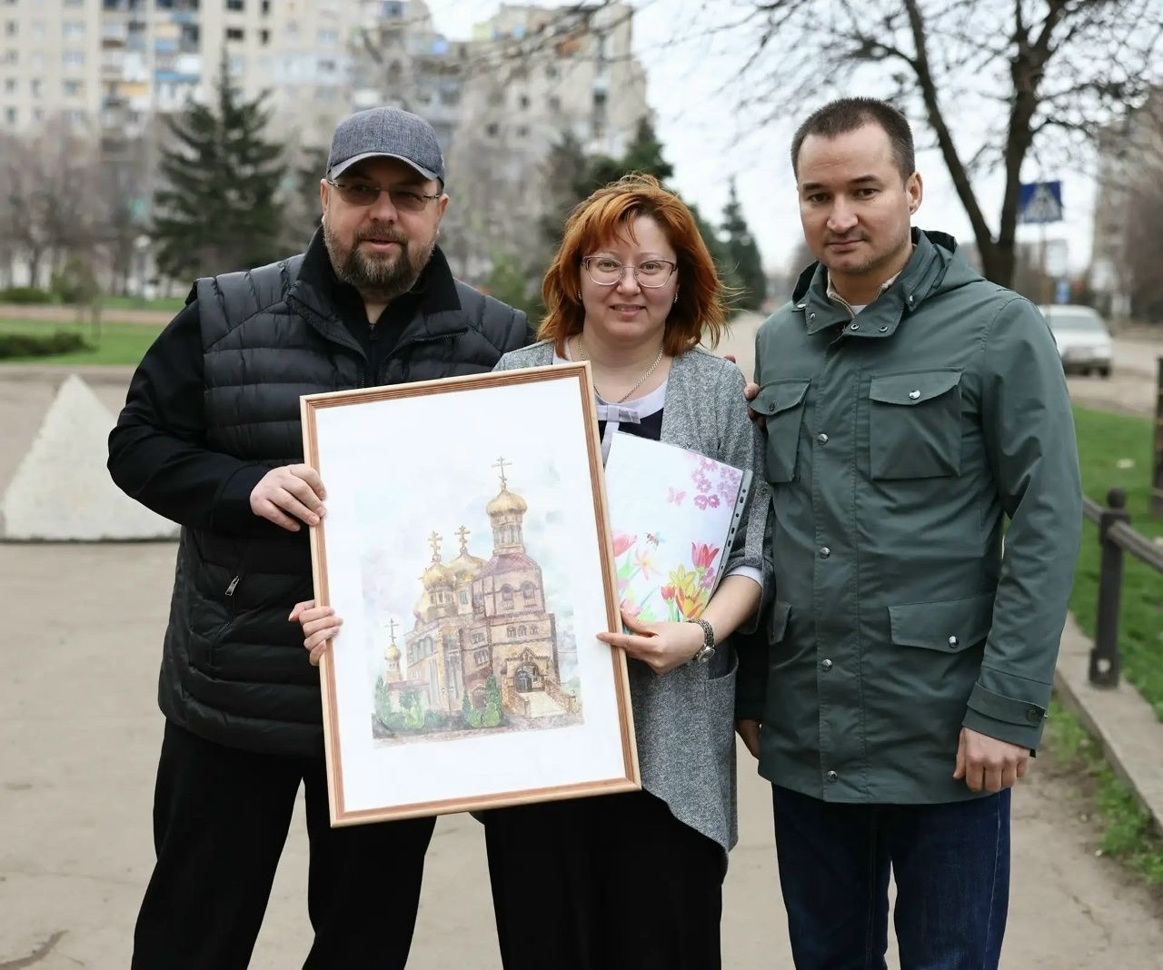 Алексеевцы передали УАЗ и стройматериалы в Лисичанск