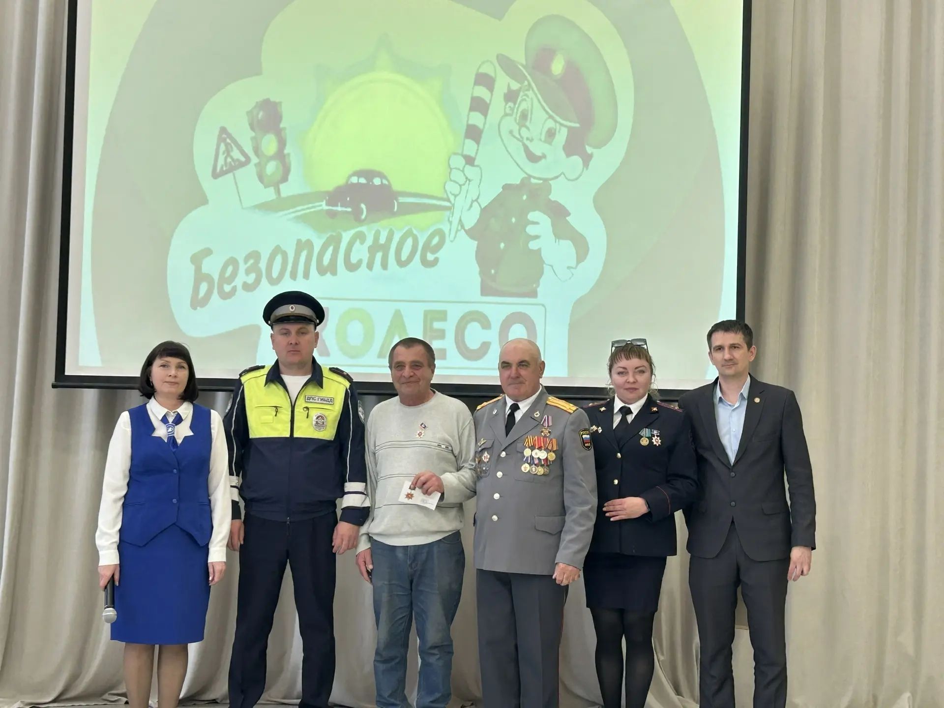 В Алексеевском районе определили лучших юных инспекторов движения