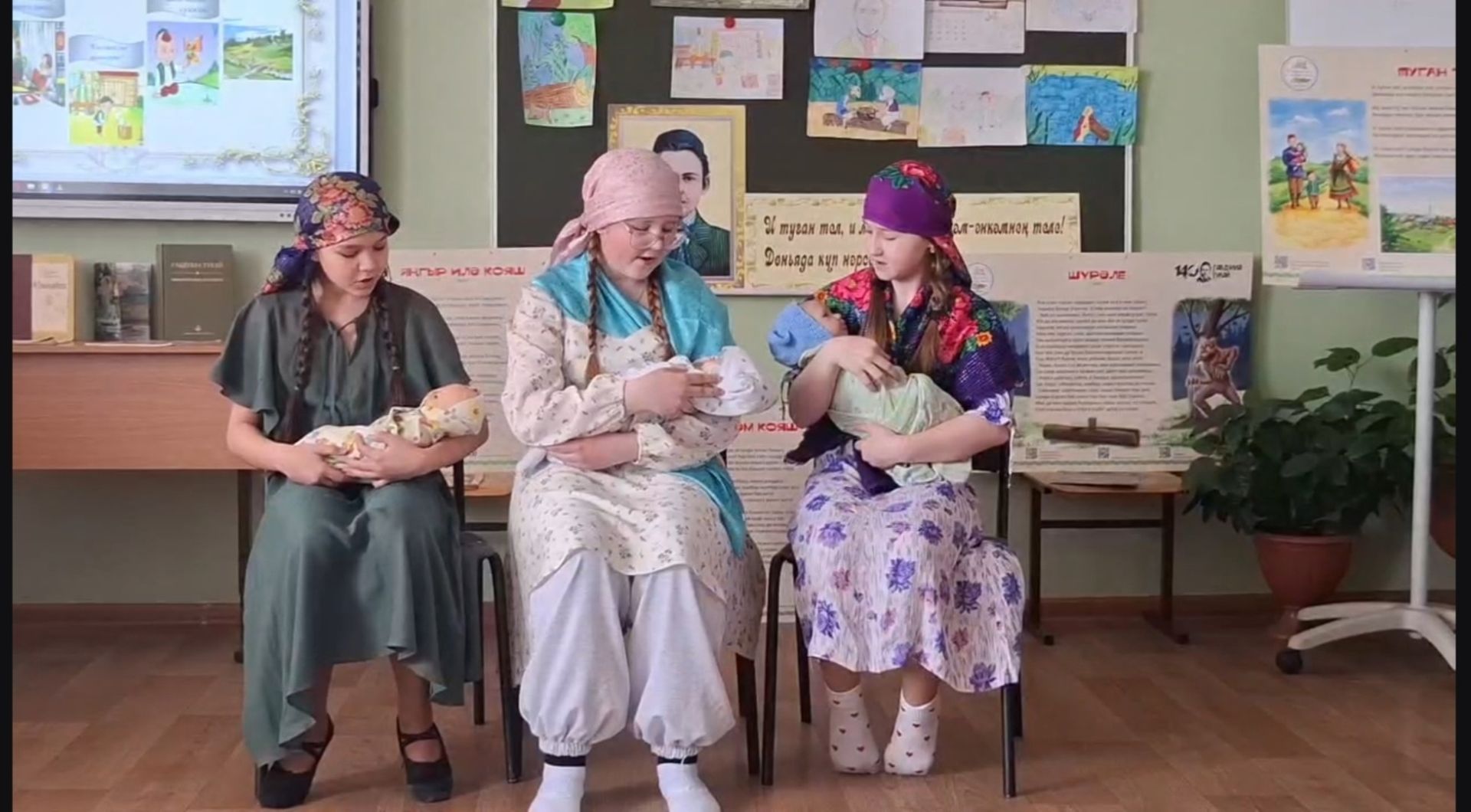 В Алексеевской школе №2 отметили день рождения Габдуллы Тукая