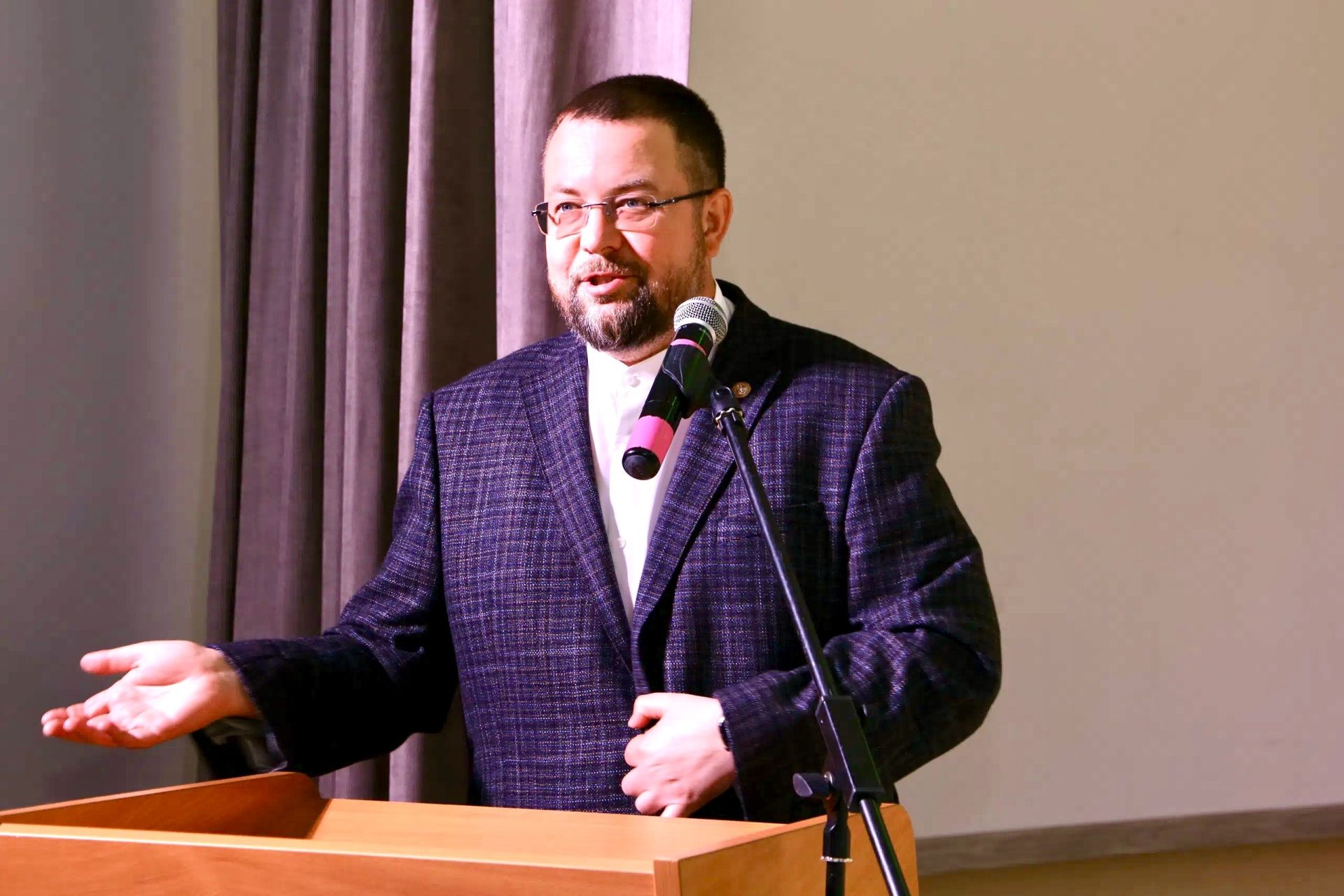 В Алексеевском районе чествовали работников социальной сферы