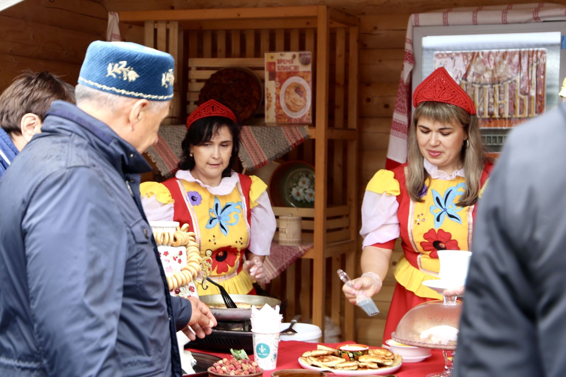 Алексеевский район представил сказочное подворье на Казанском Сабантуе