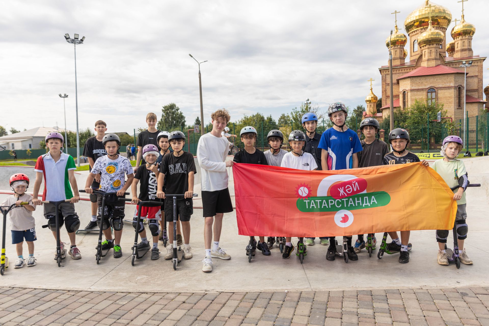 «Нескучная школа» прошла в Алексеевском парке «Семья»